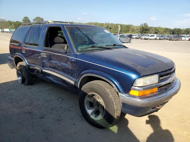 Photo 3 VIN: 1GNDT13W9Y2282533 - CHEVROLET BLAZER 