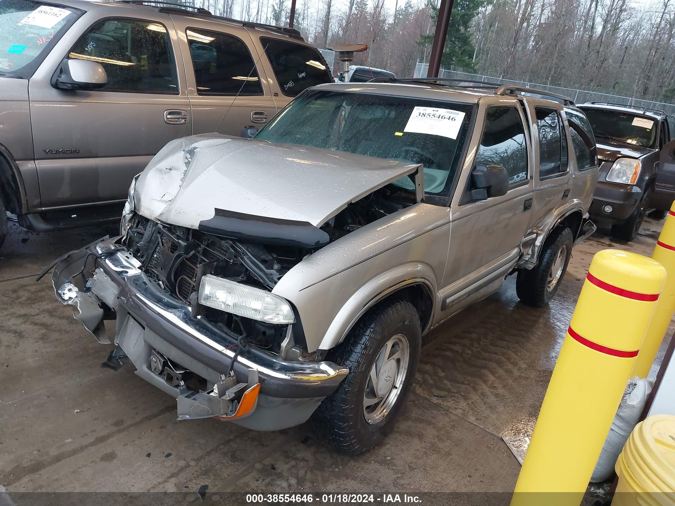 Photo 1 VIN: 1GNDT13WX1K232584 - CHEVROLET BLAZER 