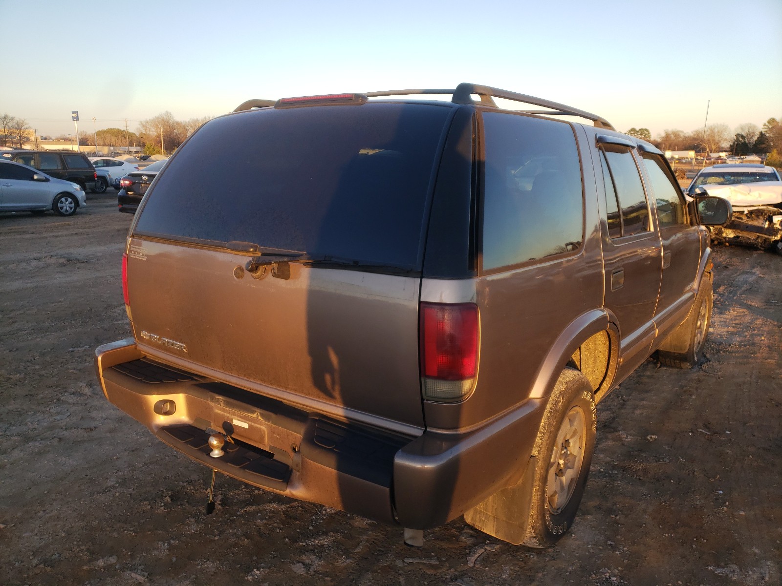 Photo 3 VIN: 1GNDT13X04K149646 - CHEVROLET BLAZER 