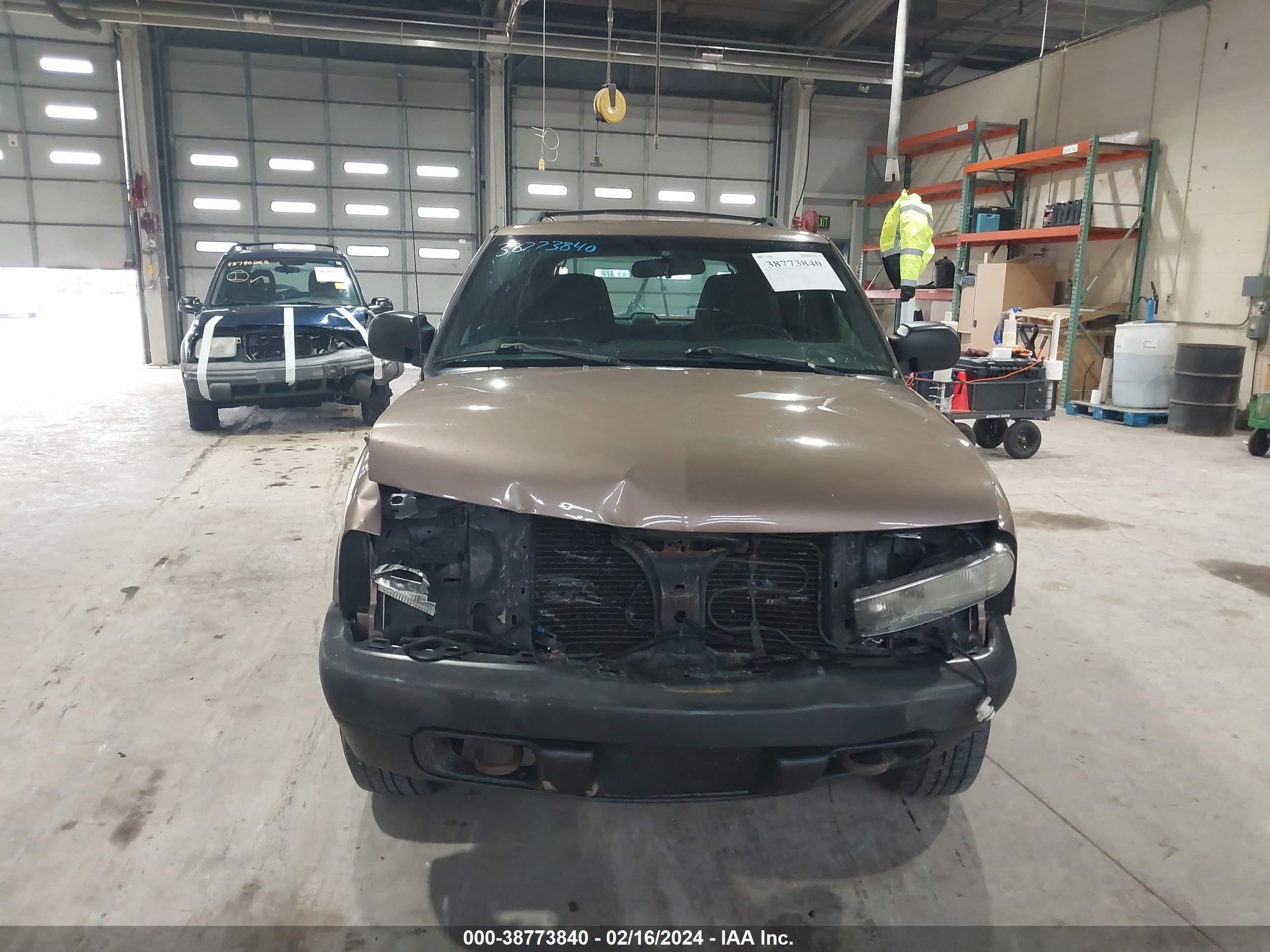 Photo 5 VIN: 1GNDT13X53K146224 - CHEVROLET BLAZER 