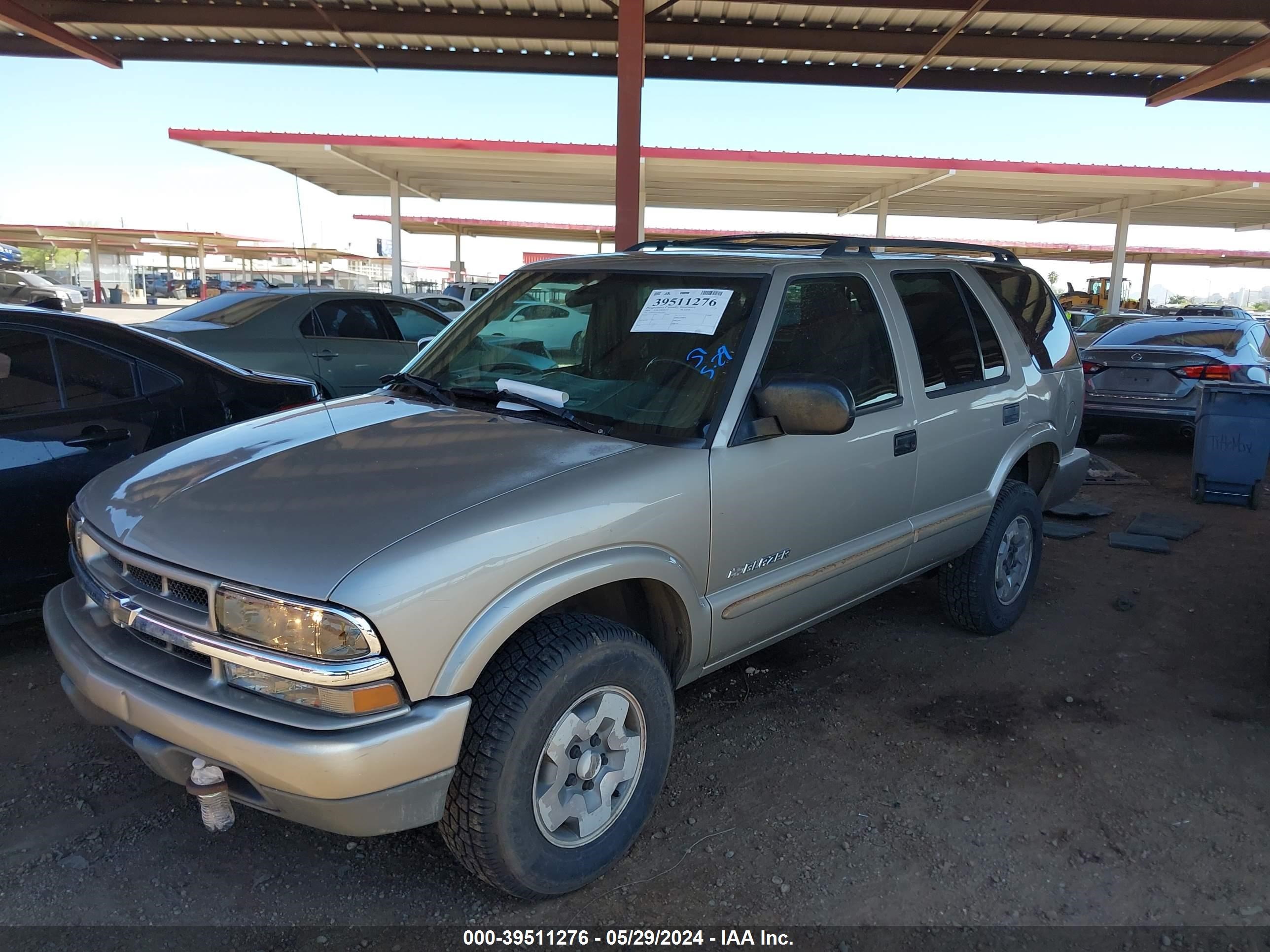 Photo 1 VIN: 1GNDT13X54K143857 - CHEVROLET BLAZER 