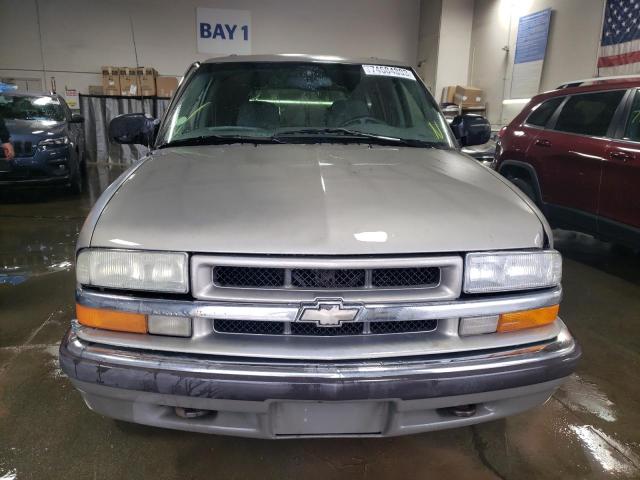 Photo 4 VIN: 1GNDT13X54K159816 - CHEVROLET BLAZER 