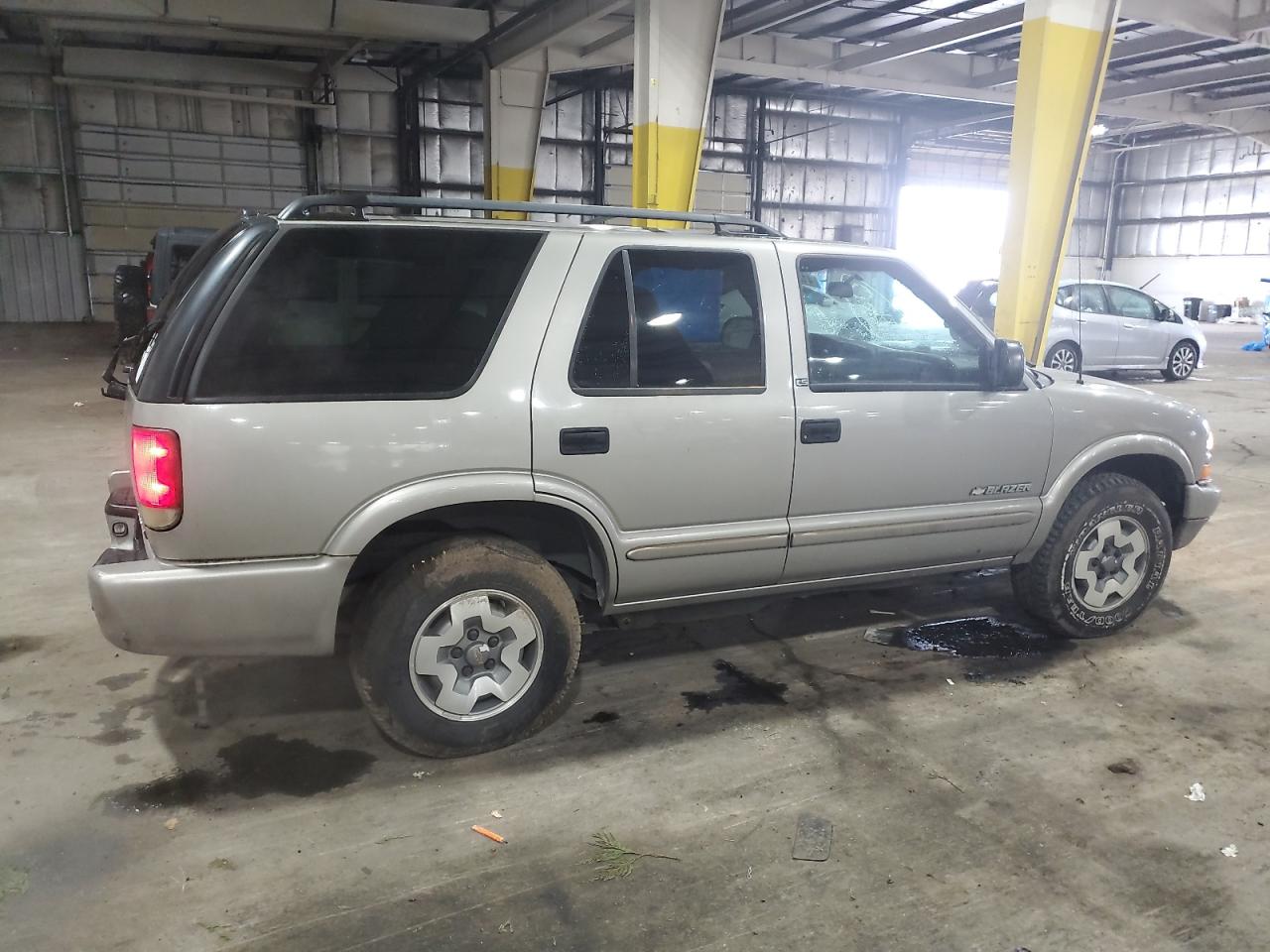 Photo 2 VIN: 1GNDT13X93K171014 - CHEVROLET BLAZER 