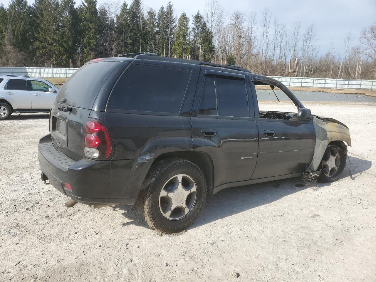 Photo 2 VIN: 1GNDT33S592101227 - CHEVROLET TRAILBLAZER 