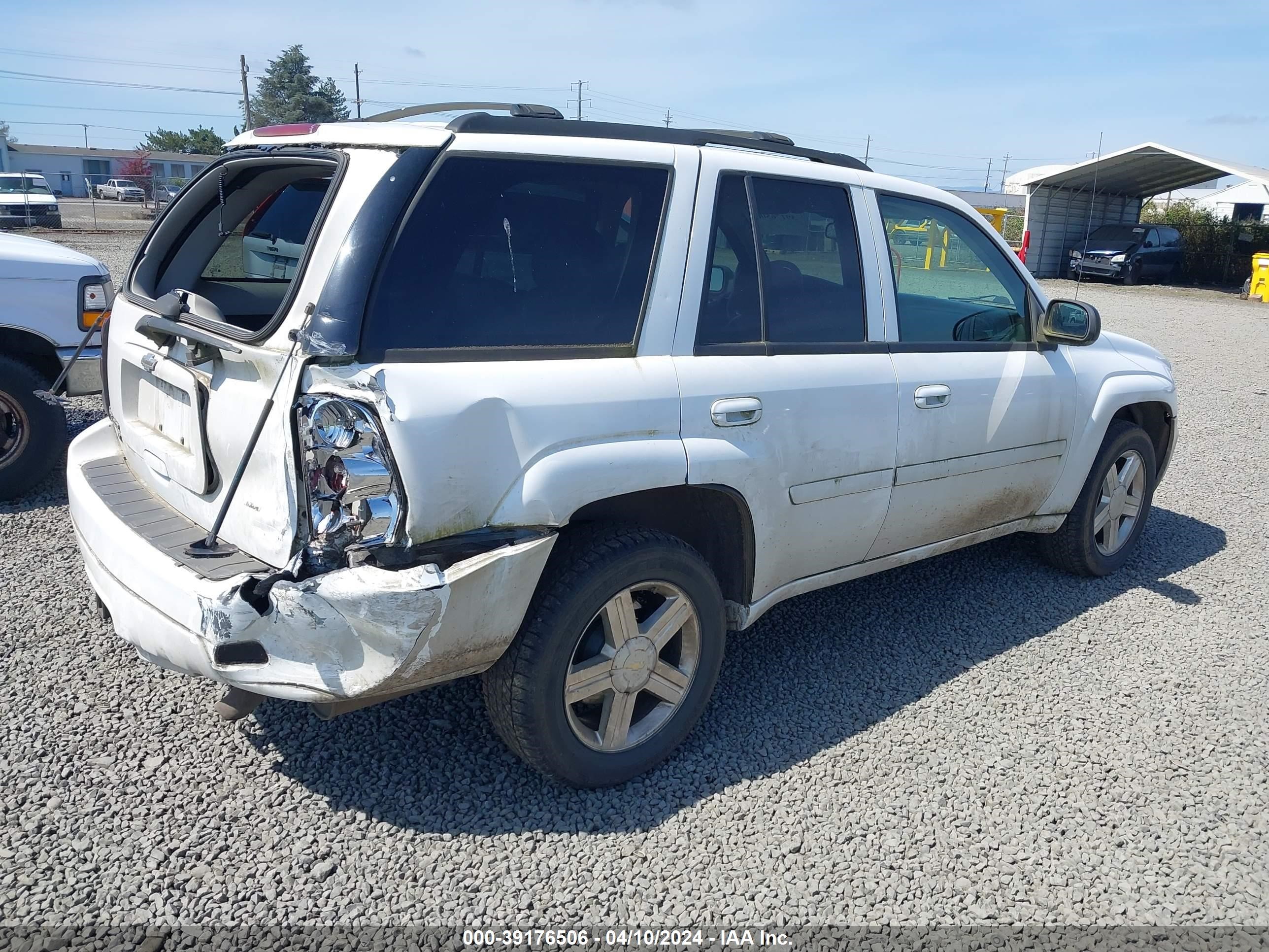 Photo 3 VIN: 1GNDT33S792104128 - CHEVROLET TRAILBLAZER 