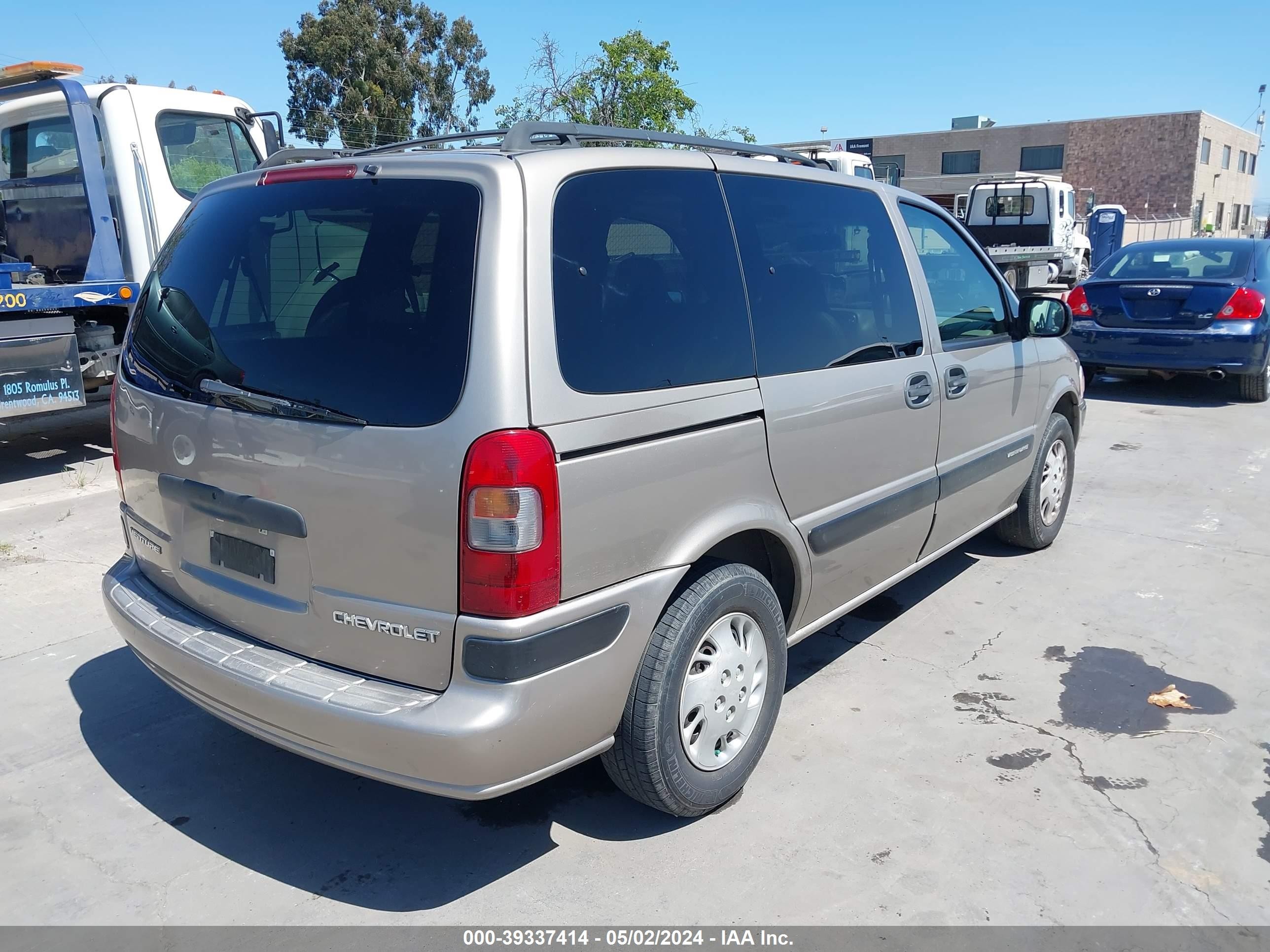 Photo 3 VIN: 1GNDU03E1YD164415 - CHEVROLET VENTURE 