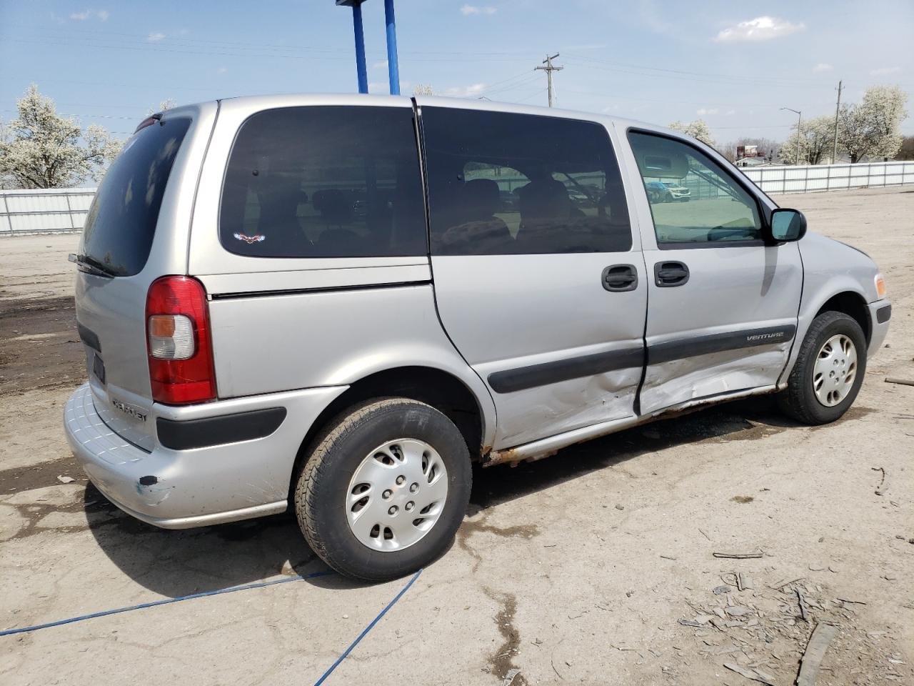 Photo 2 VIN: 1GNDU03E31D326101 - CHEVROLET VENTURE 