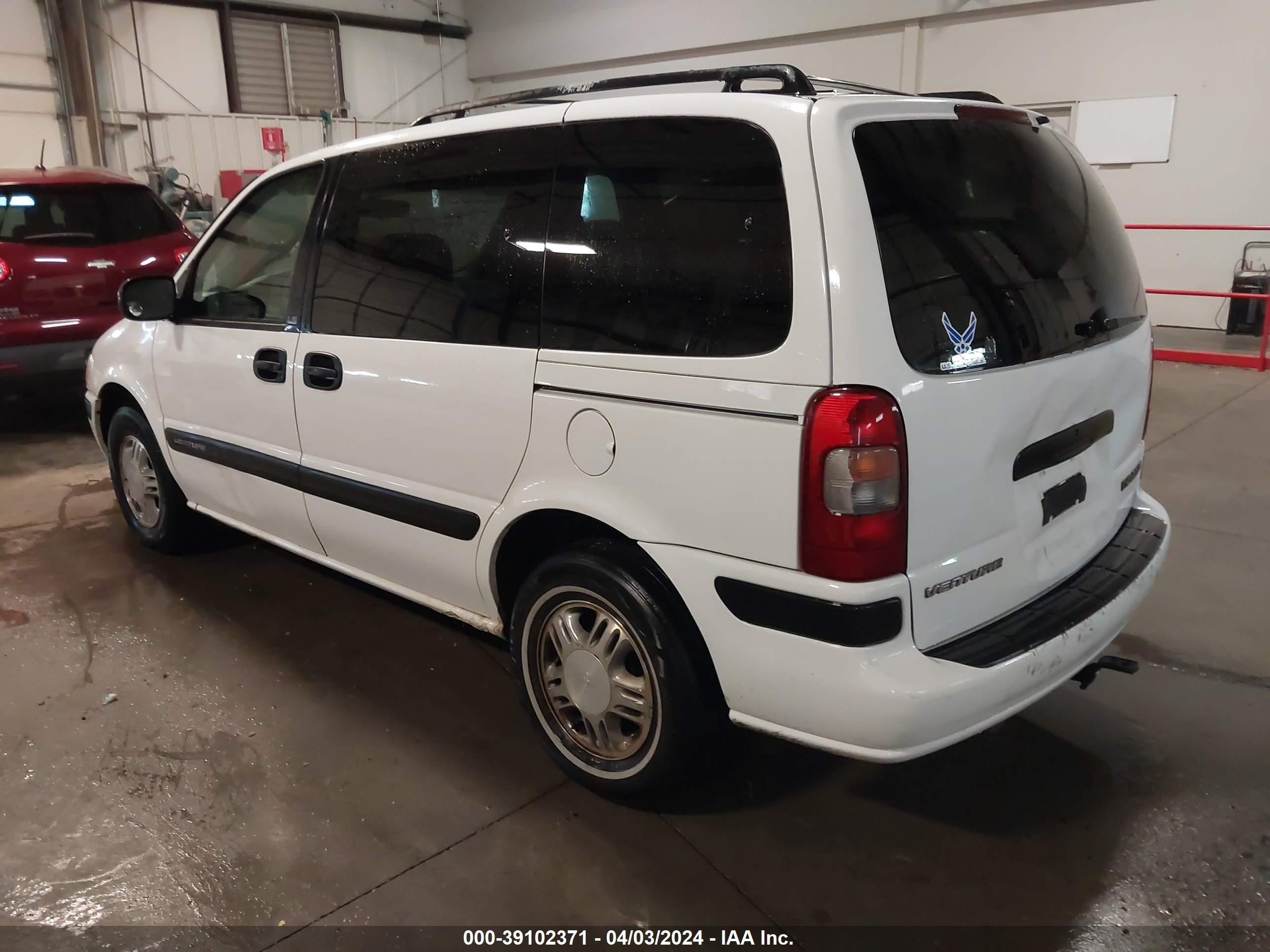 Photo 2 VIN: 1GNDU03E3WD225292 - CHEVROLET VENTURE 