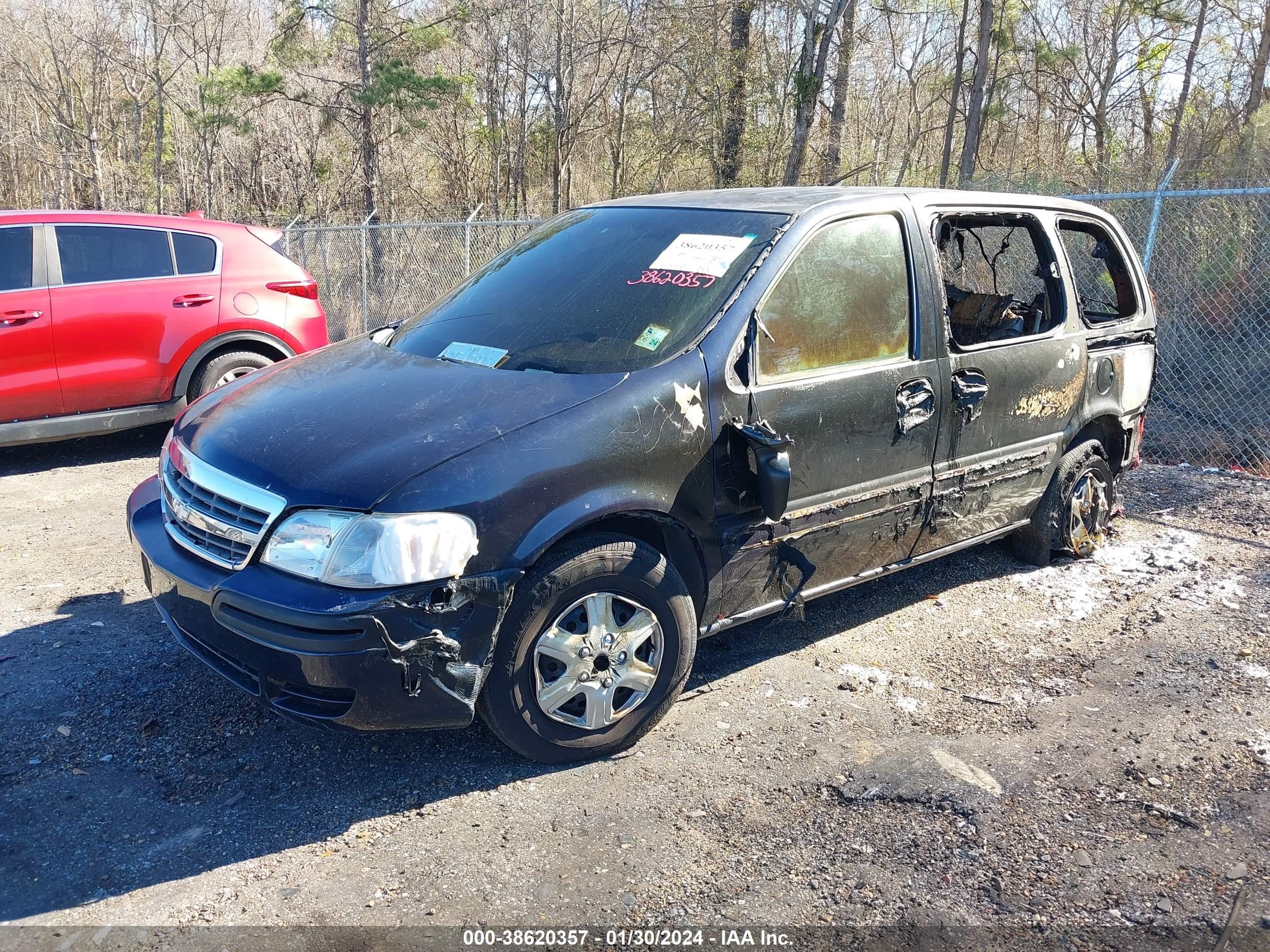 Photo 1 VIN: 1GNDU03EX3D163501 - CHEVROLET VENTURE 