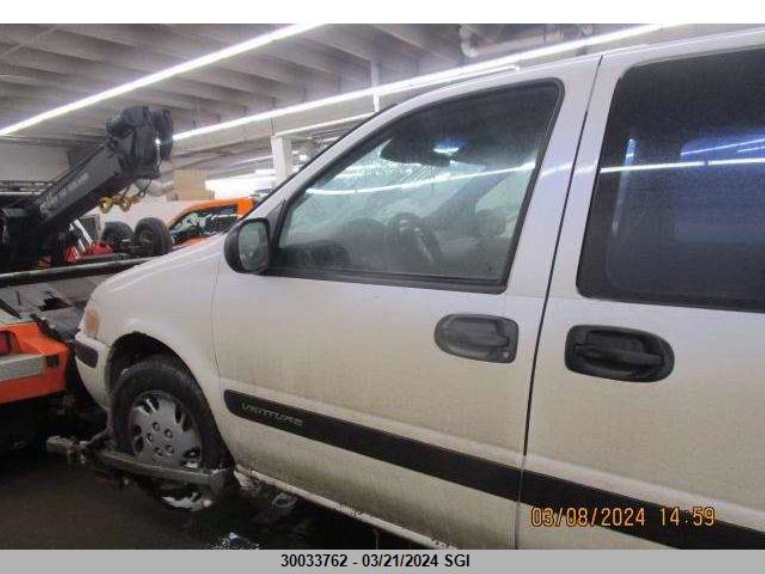 Photo 2 VIN: 1GNDU23E21D271295 - CHEVROLET VENTURE 