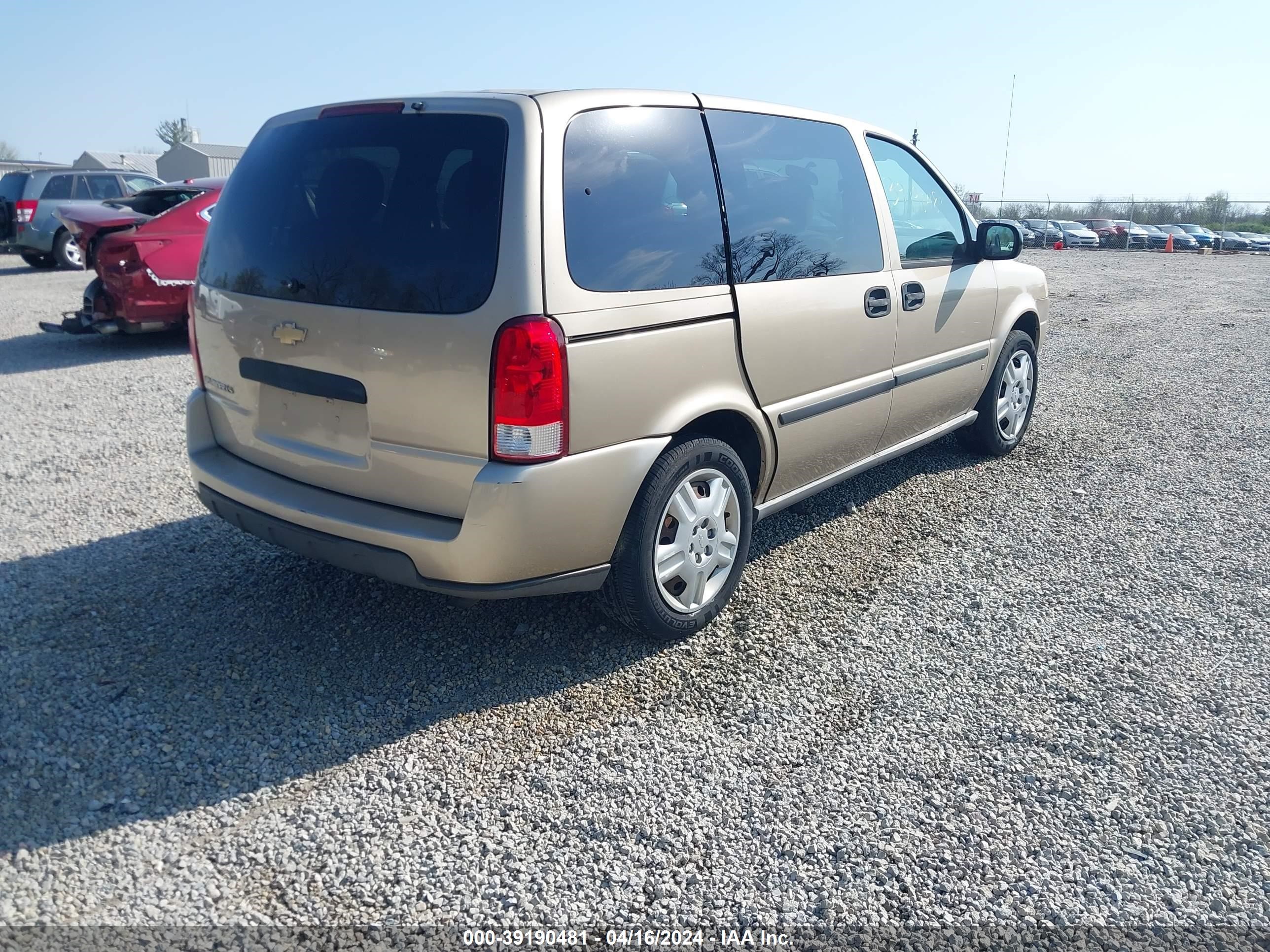 Photo 3 VIN: 1GNDU23L76D188421 - CHEVROLET UPLANDER 