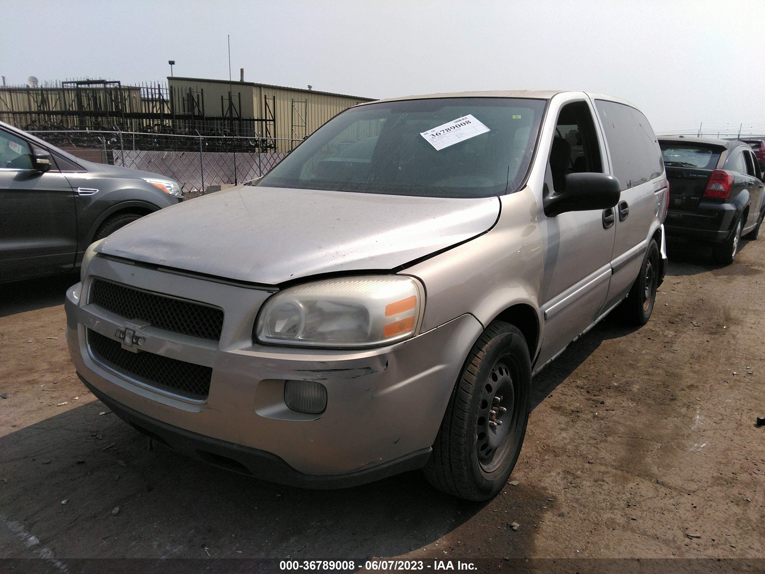 Photo 1 VIN: 1GNDU23W08D177581 - CHEVROLET UPLANDER 