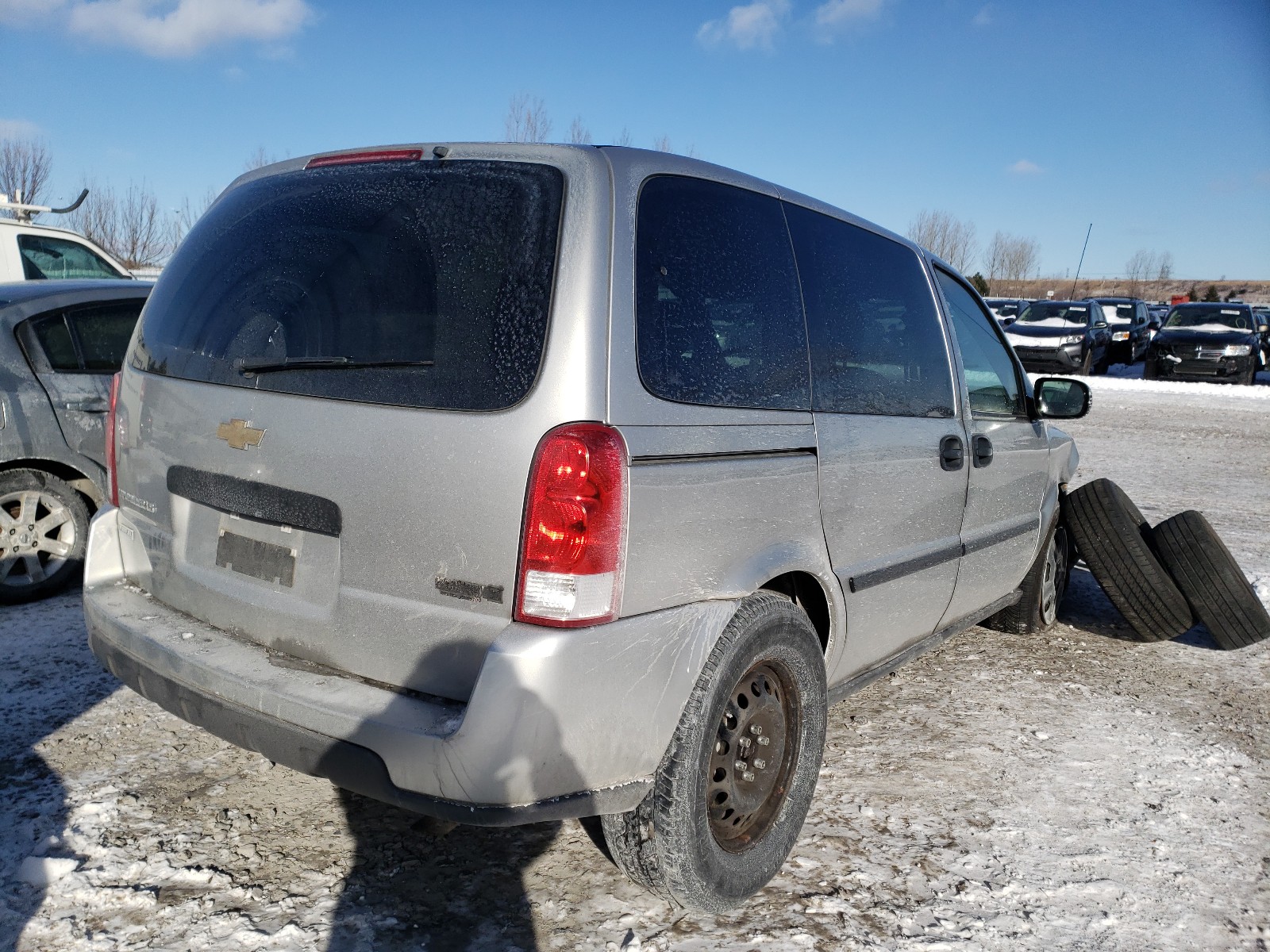 Photo 3 VIN: 1GNDU23W28D163486 - CHEVROLET UPLANDER L 