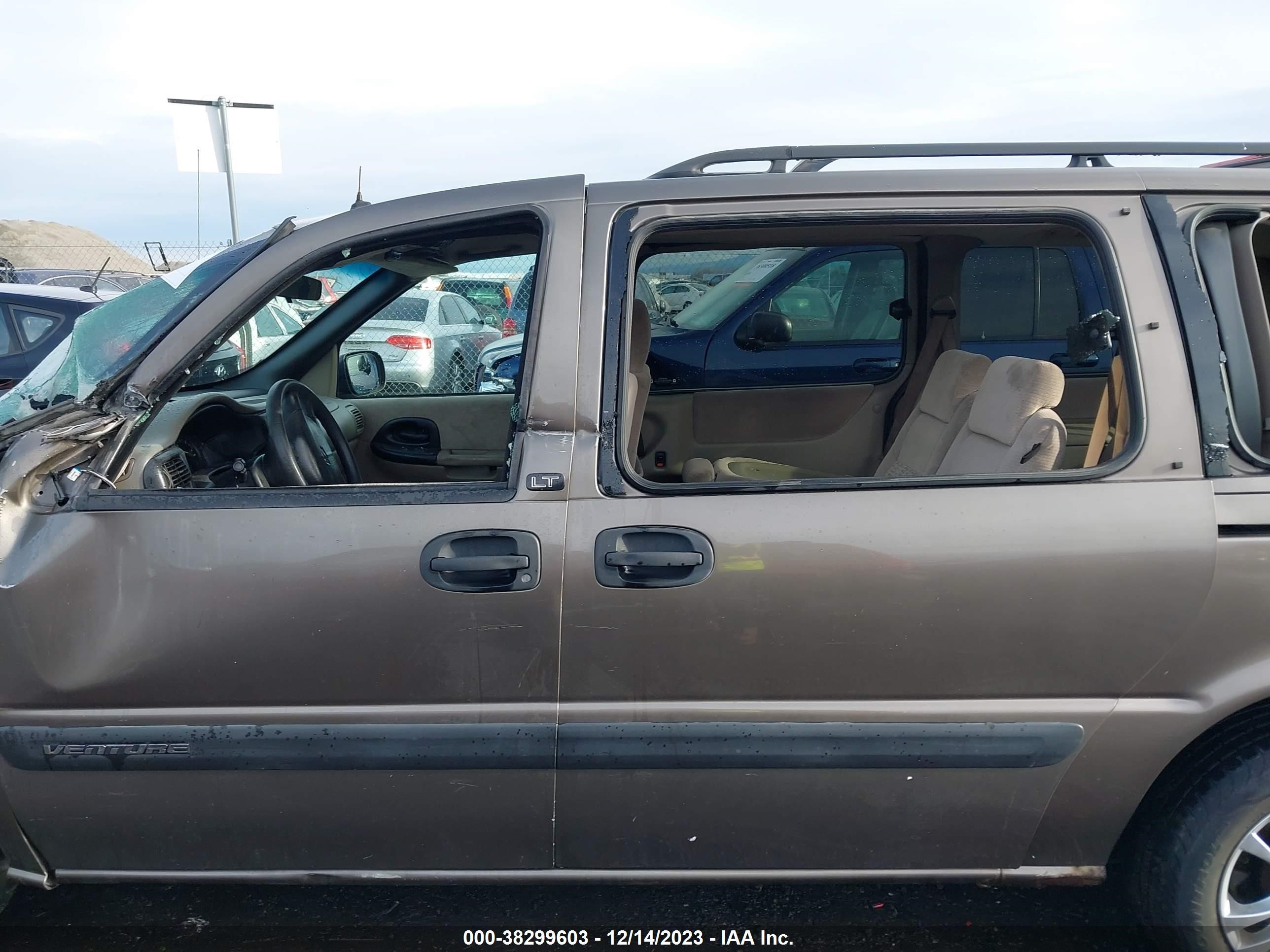 Photo 13 VIN: 1GNDV03E52D188267 - CHEVROLET VENTURE 