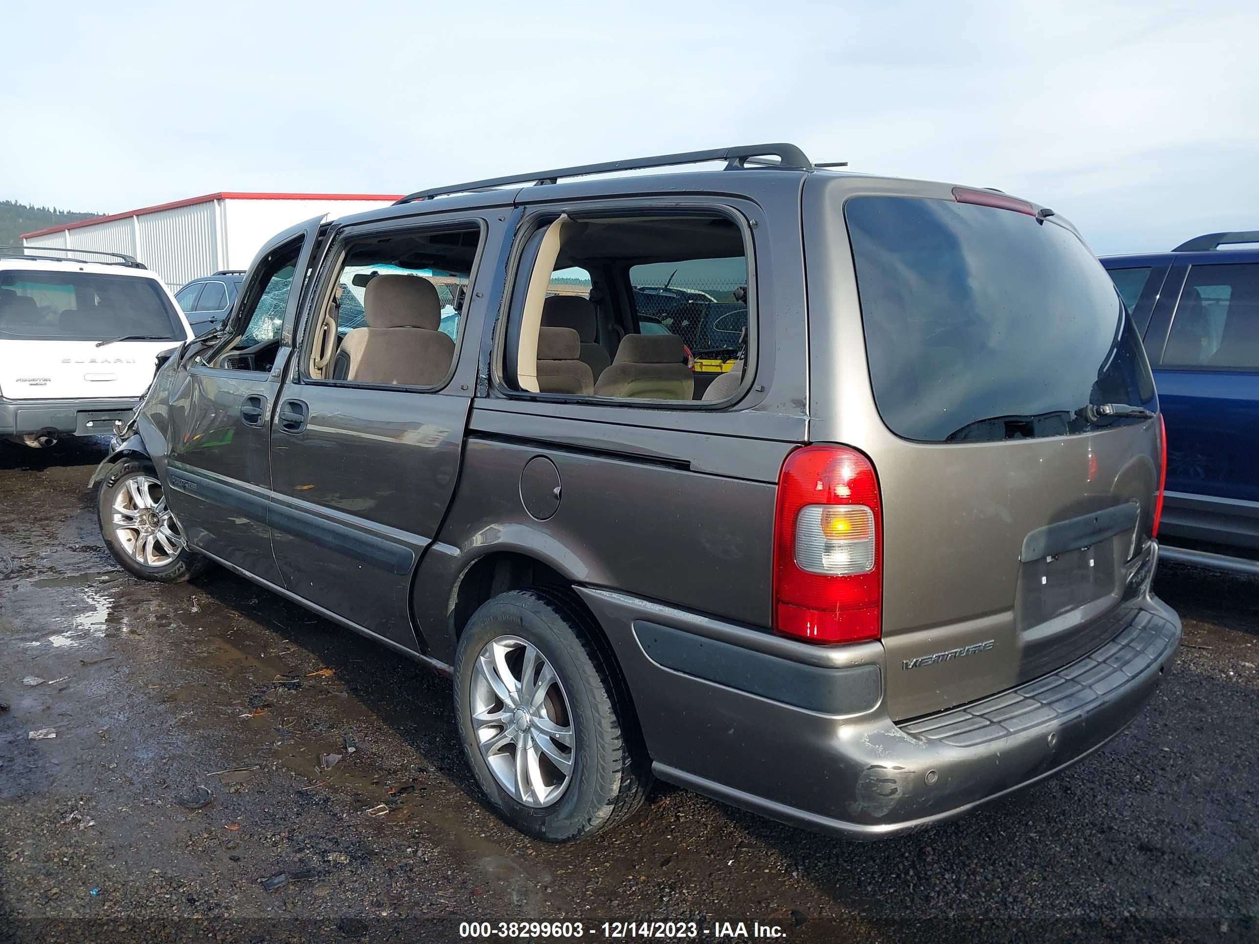 Photo 2 VIN: 1GNDV03E52D188267 - CHEVROLET VENTURE 