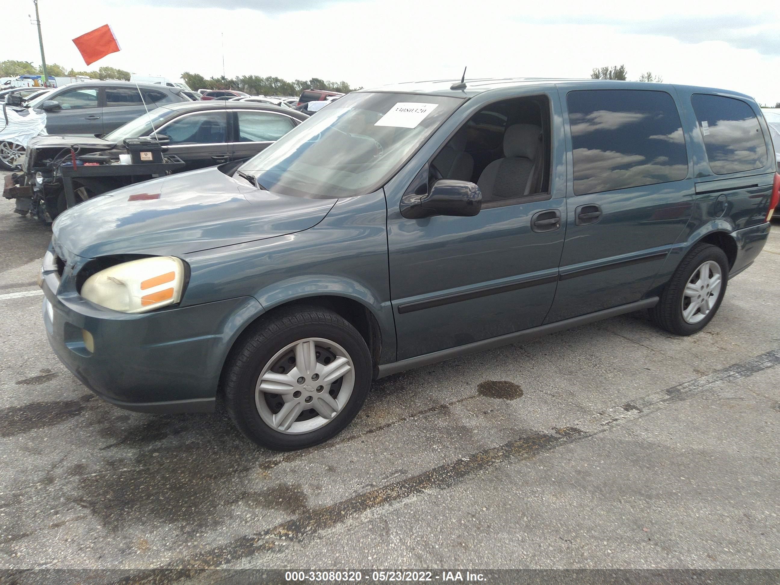 Photo 1 VIN: 1GNDV03LX5D239586 - CHEVROLET UPLANDER 