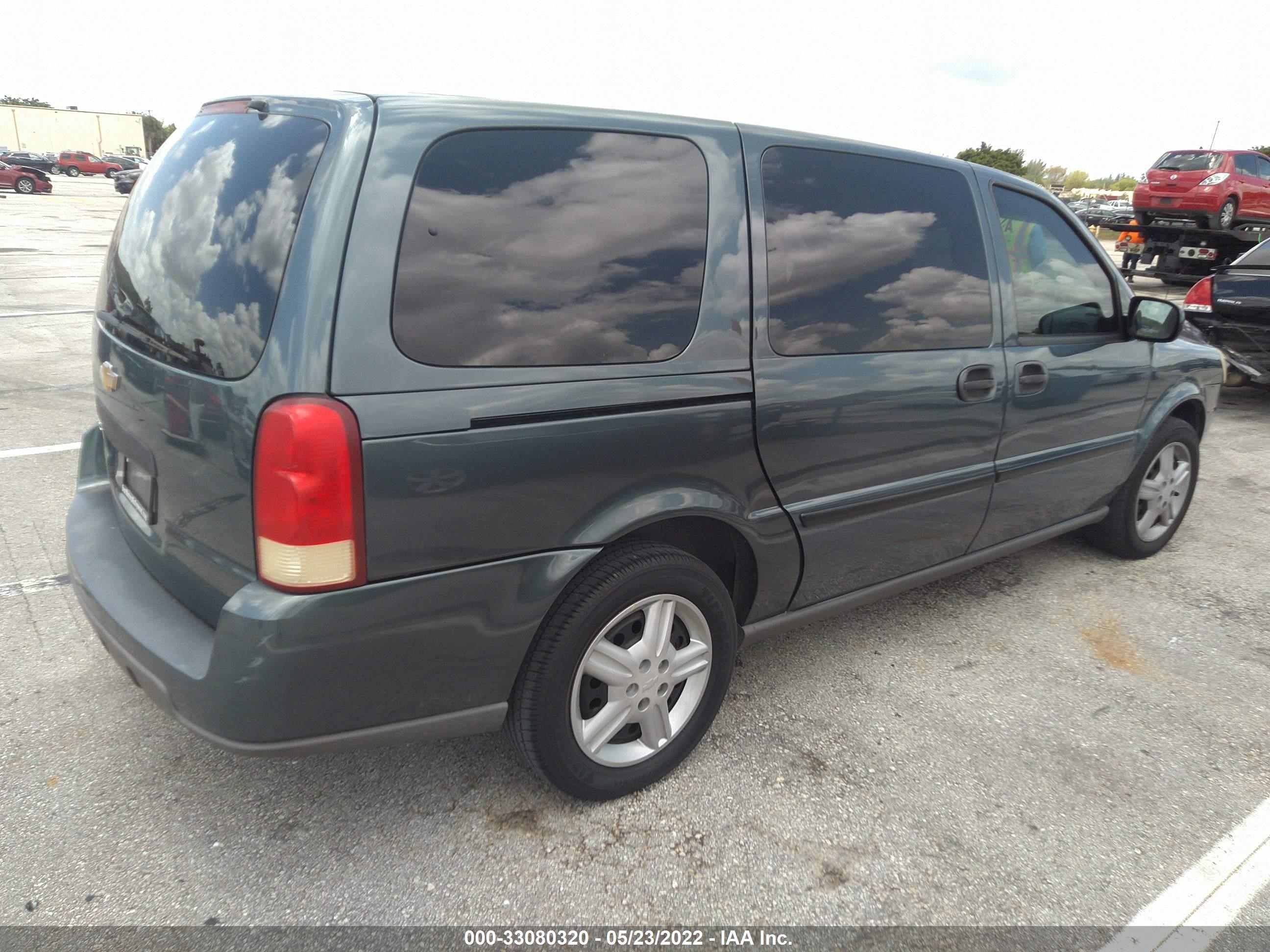 Photo 3 VIN: 1GNDV03LX5D239586 - CHEVROLET UPLANDER 