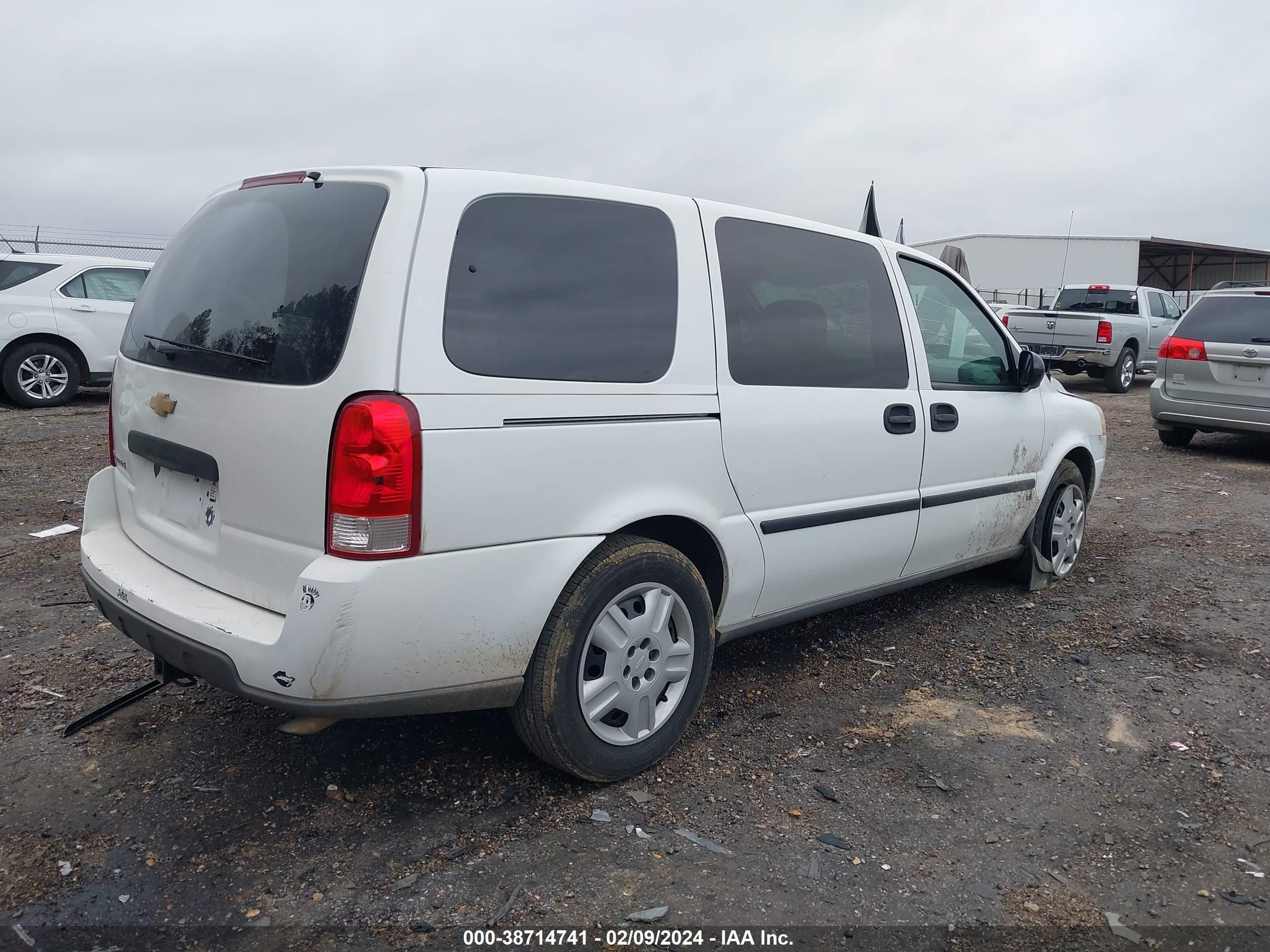 Photo 3 VIN: 1GNDV23147D207584 - CHEVROLET UPLANDER 