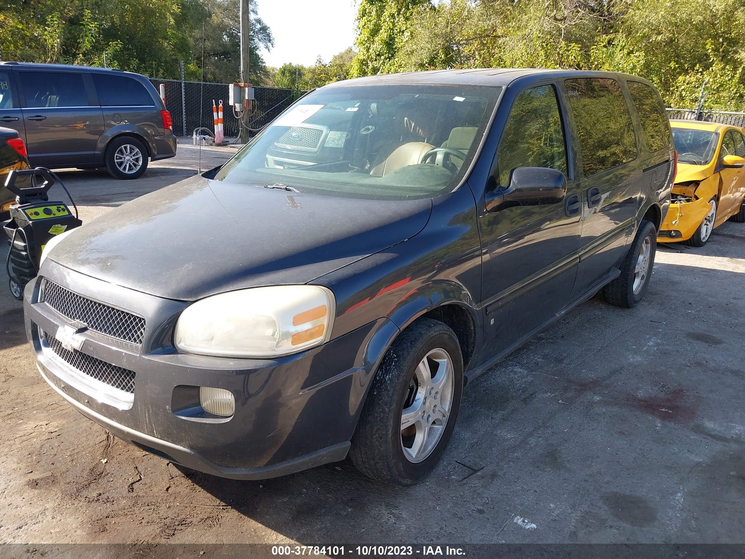 Photo 1 VIN: 1GNDV23168D197917 - CHEVROLET UPLANDER 