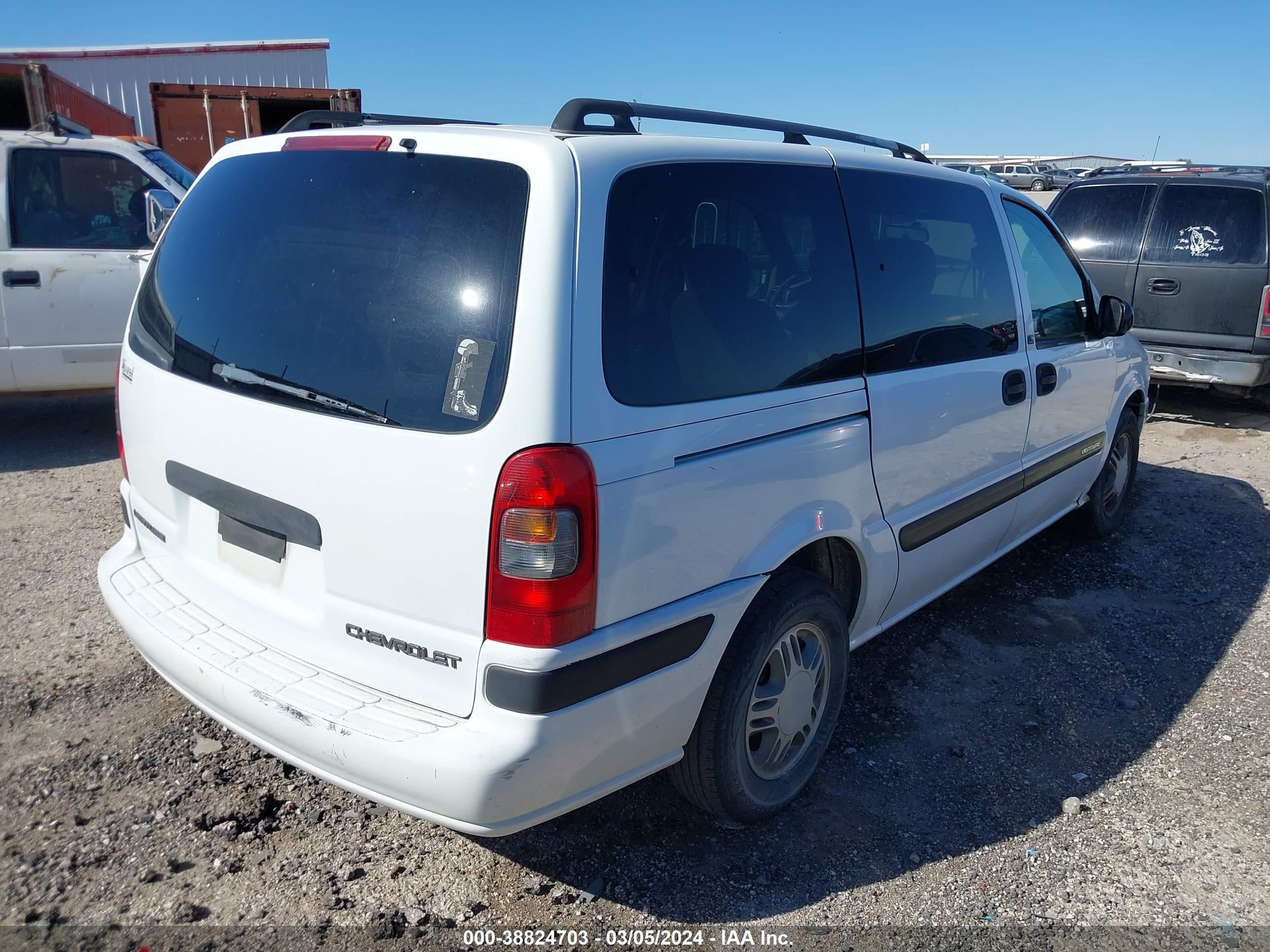 Photo 3 VIN: 1GNDV23E65D112296 - CHEVROLET VENTURE 