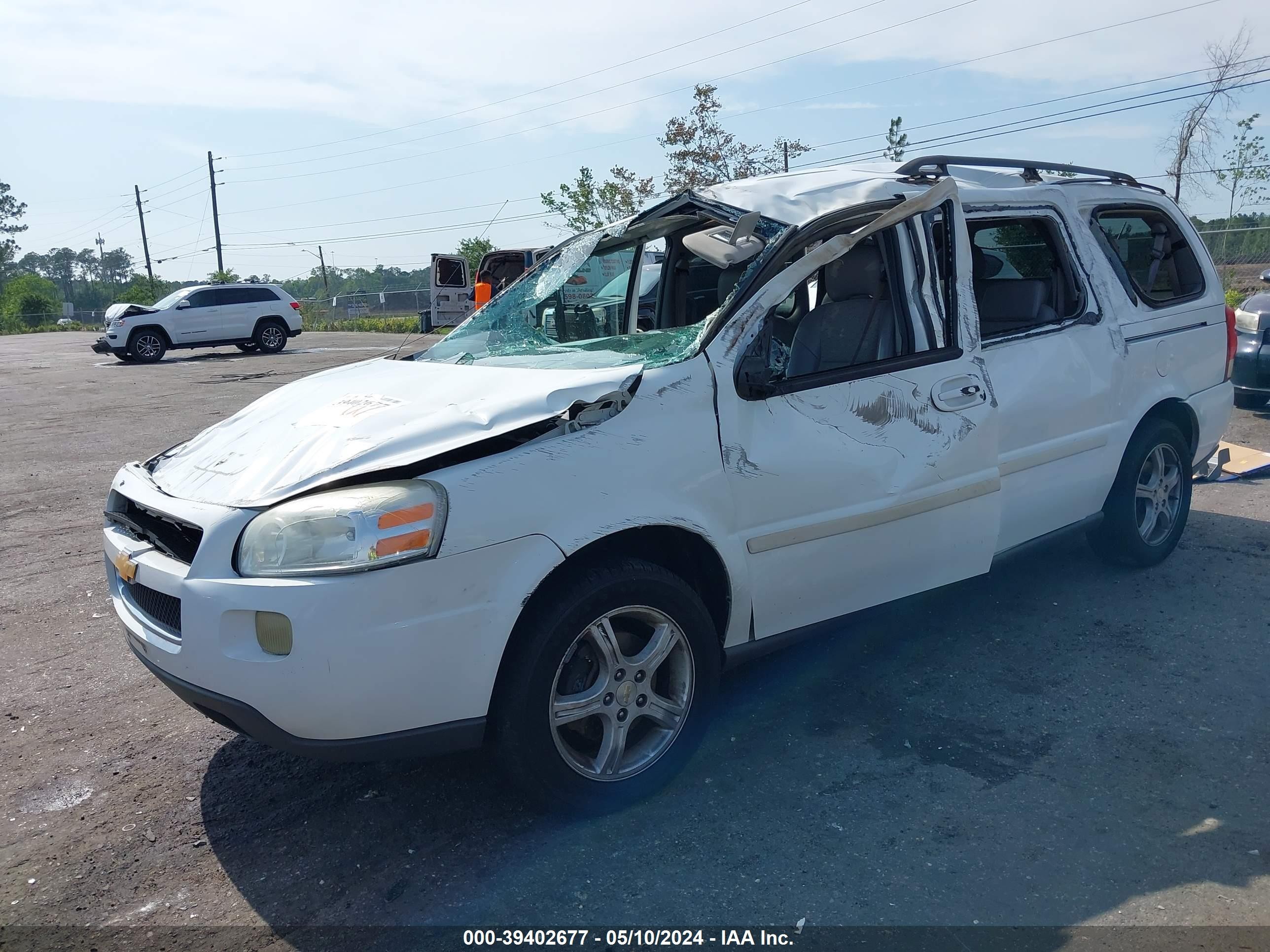 Photo 1 VIN: 1GNDV23L35D261330 - CHEVROLET UPLANDER 