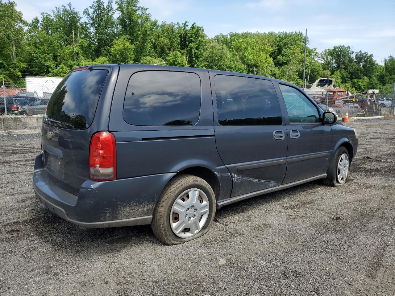 Photo 2 VIN: 1GNDV23W38D146600 - CHEVROLET UPLANDER 