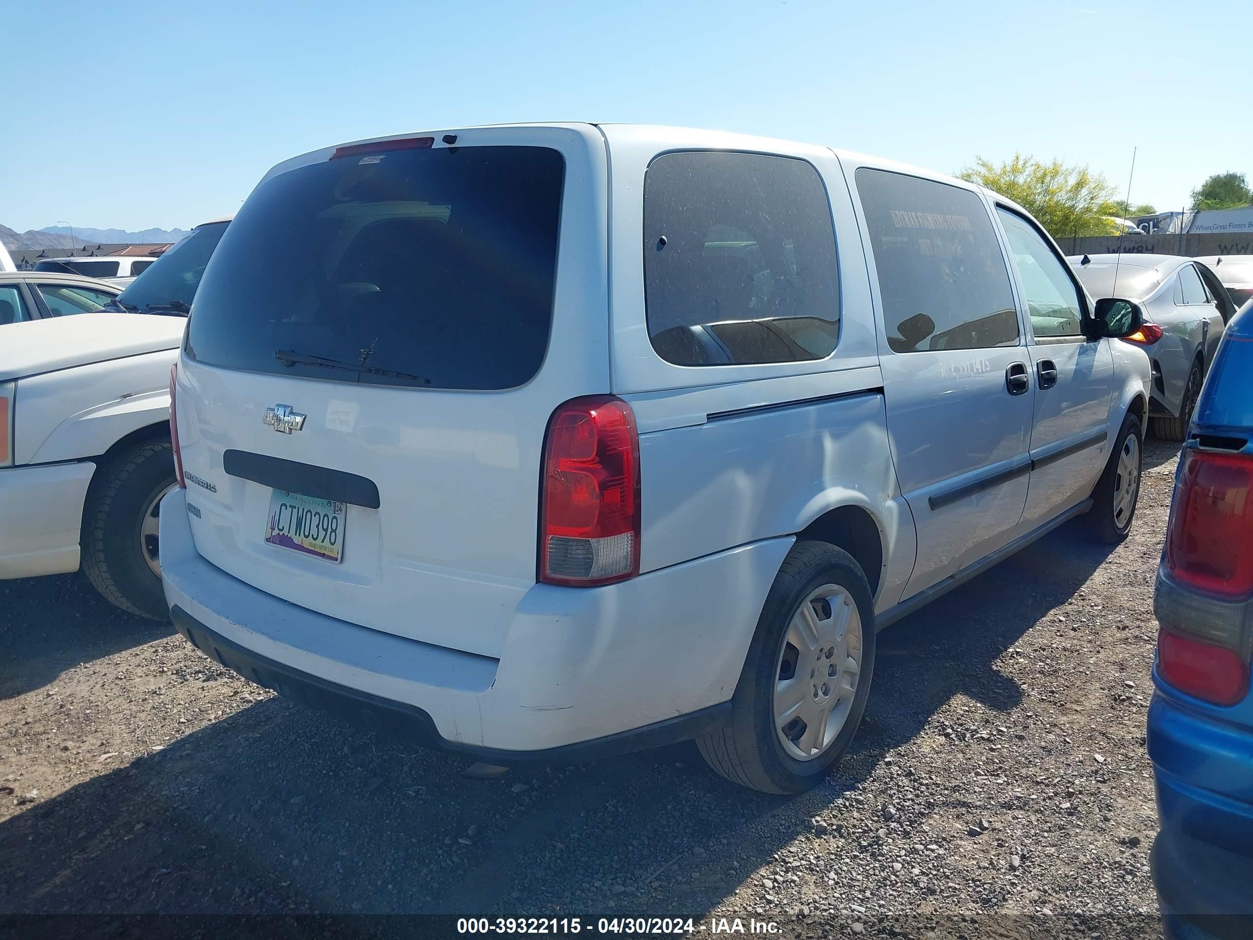 Photo 3 VIN: 1GNDV23W68D202044 - CHEVROLET UPLANDER 