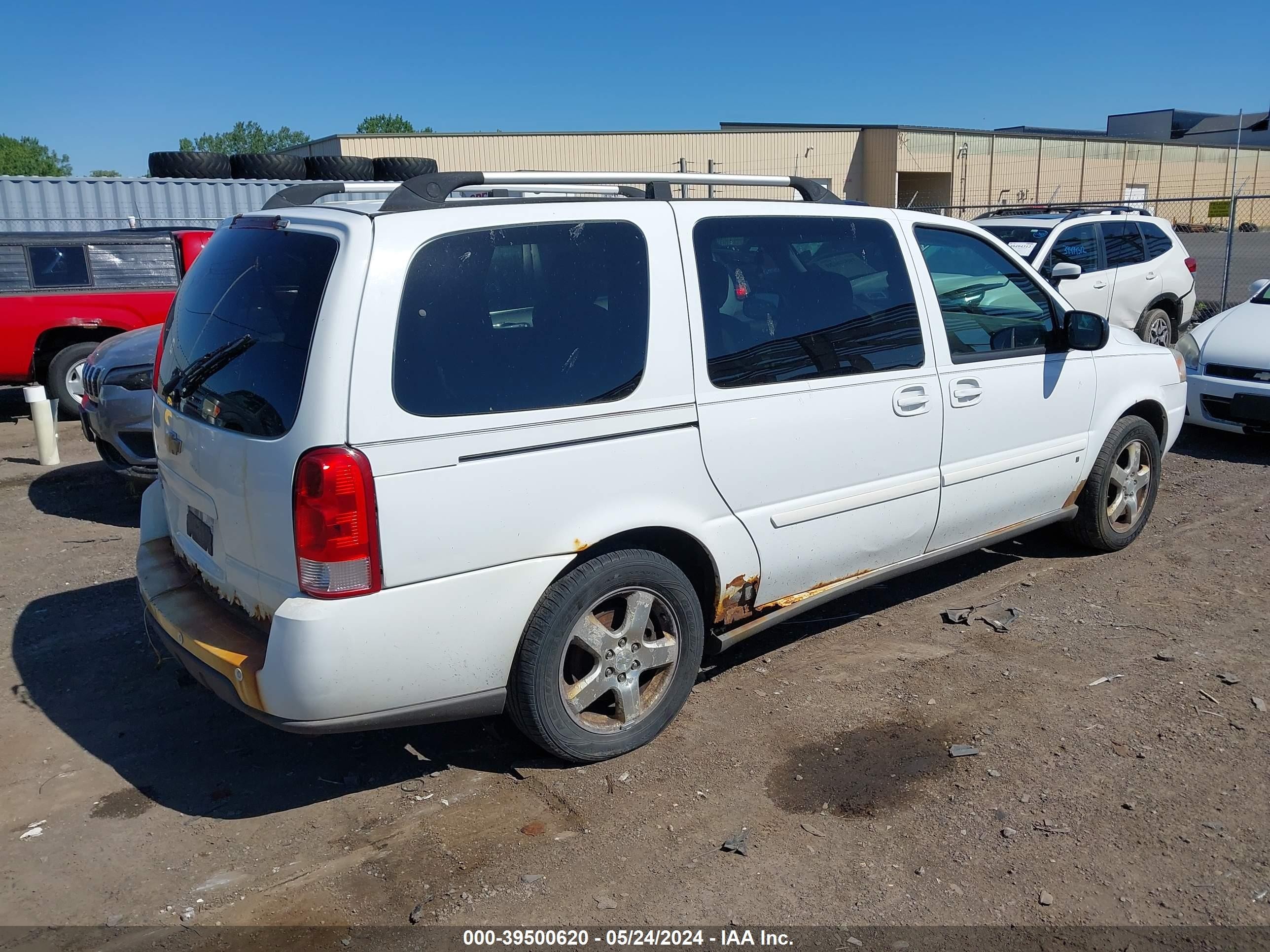 Photo 3 VIN: 1GNDV33188D183720 - CHEVROLET UPLANDER 