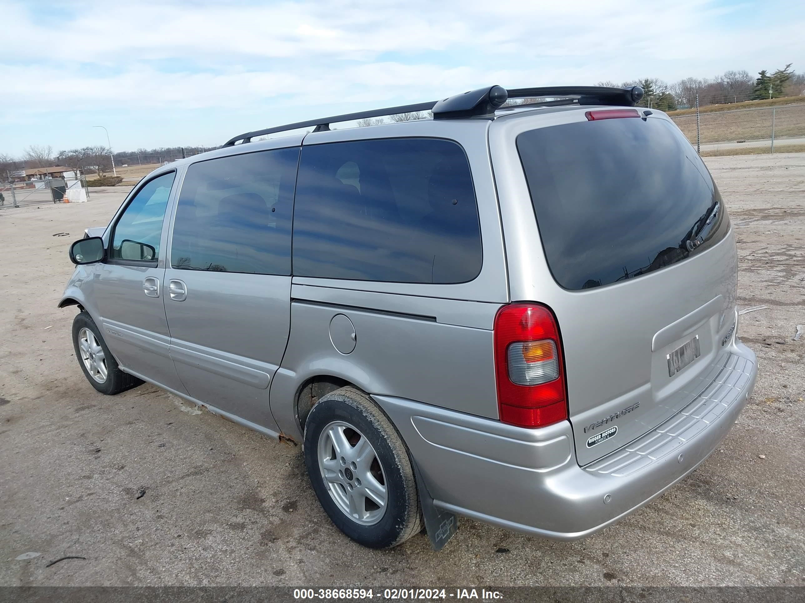 Photo 2 VIN: 1GNDV33E35D118014 - CHEVROLET VENTURE 