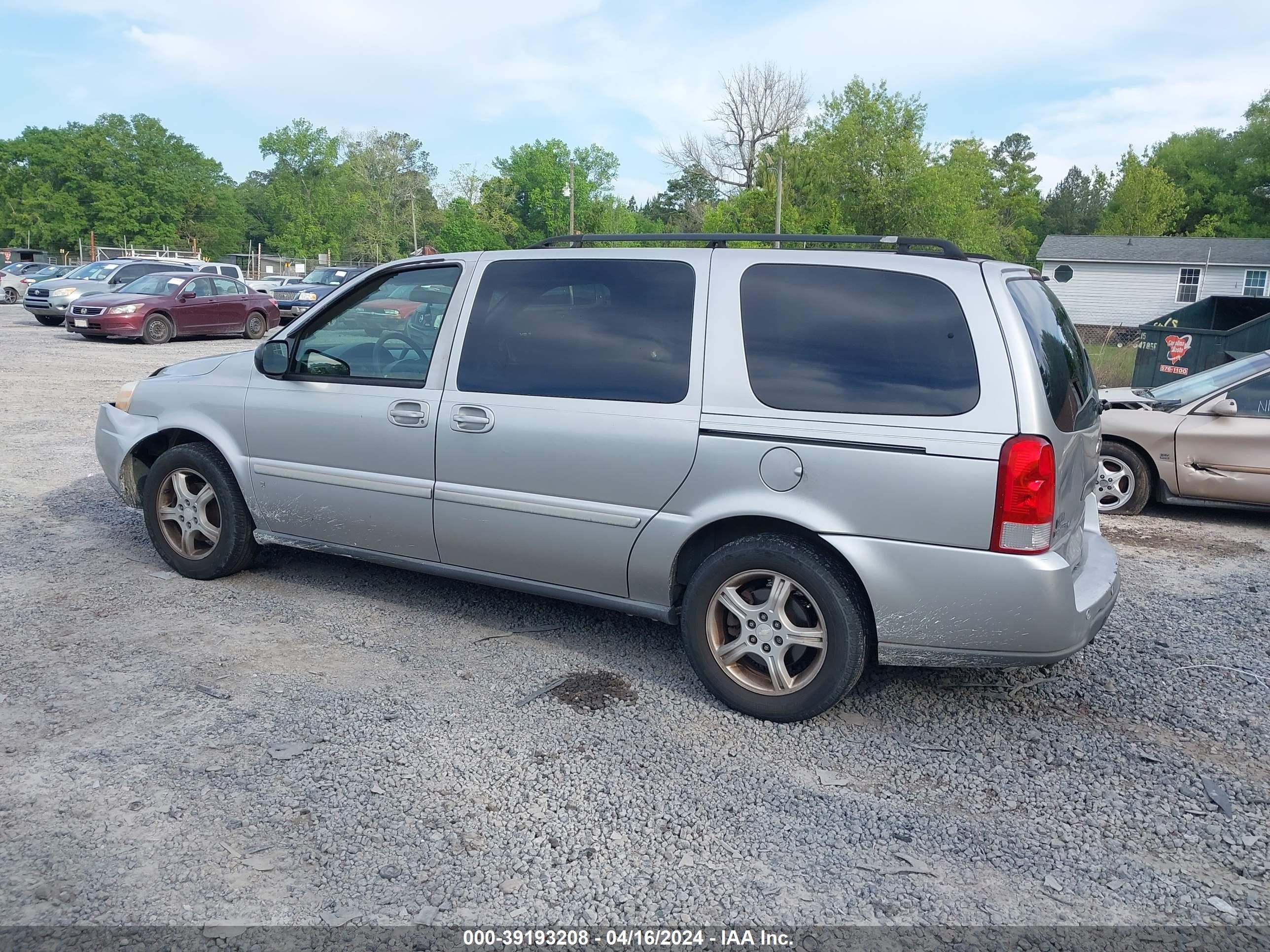 Photo 2 VIN: 1GNDV33L36D185504 - CHEVROLET UPLANDER 