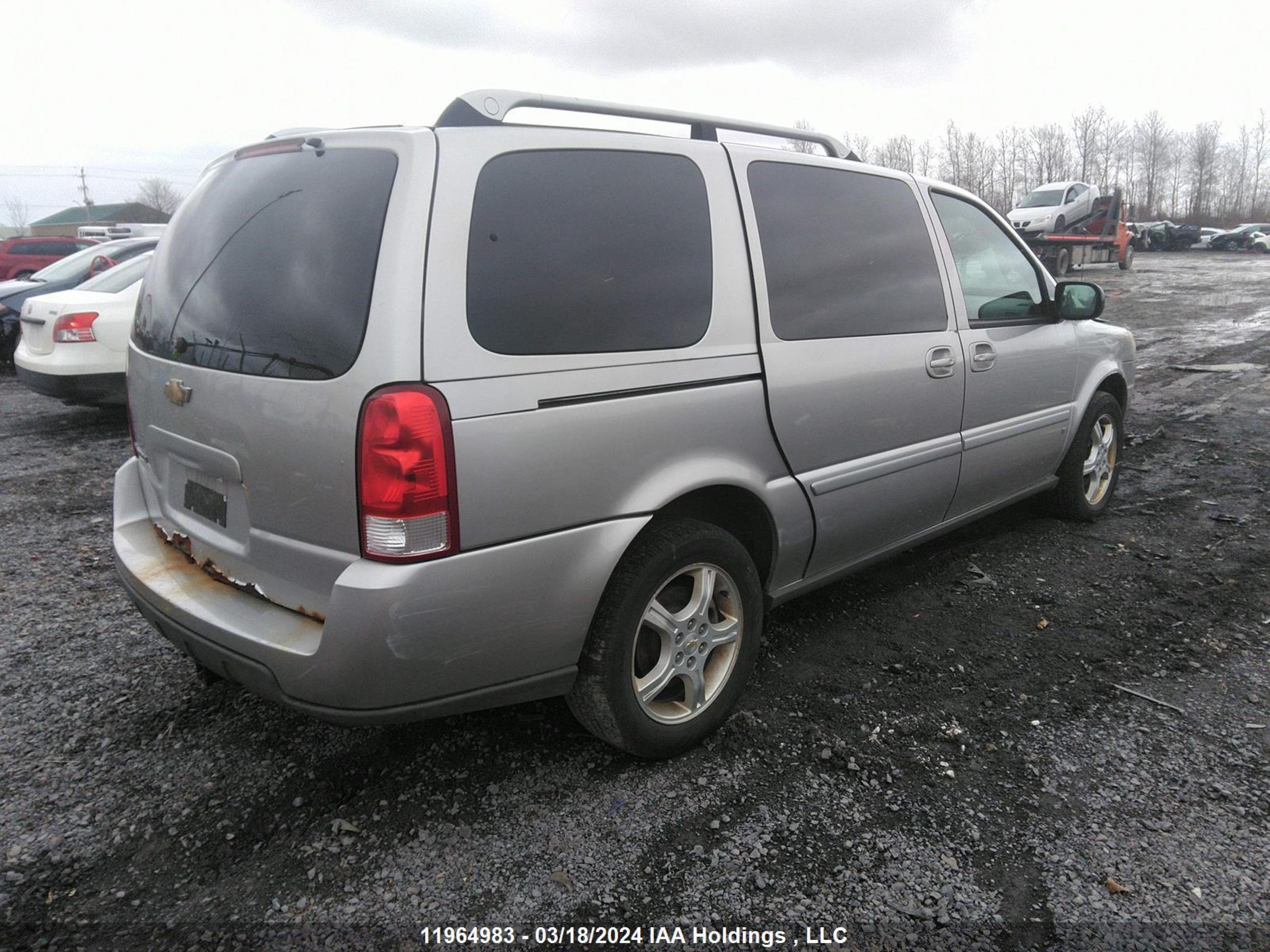 Photo 3 VIN: 1GNDV33L46D170185 - CHEVROLET UPLANDER 