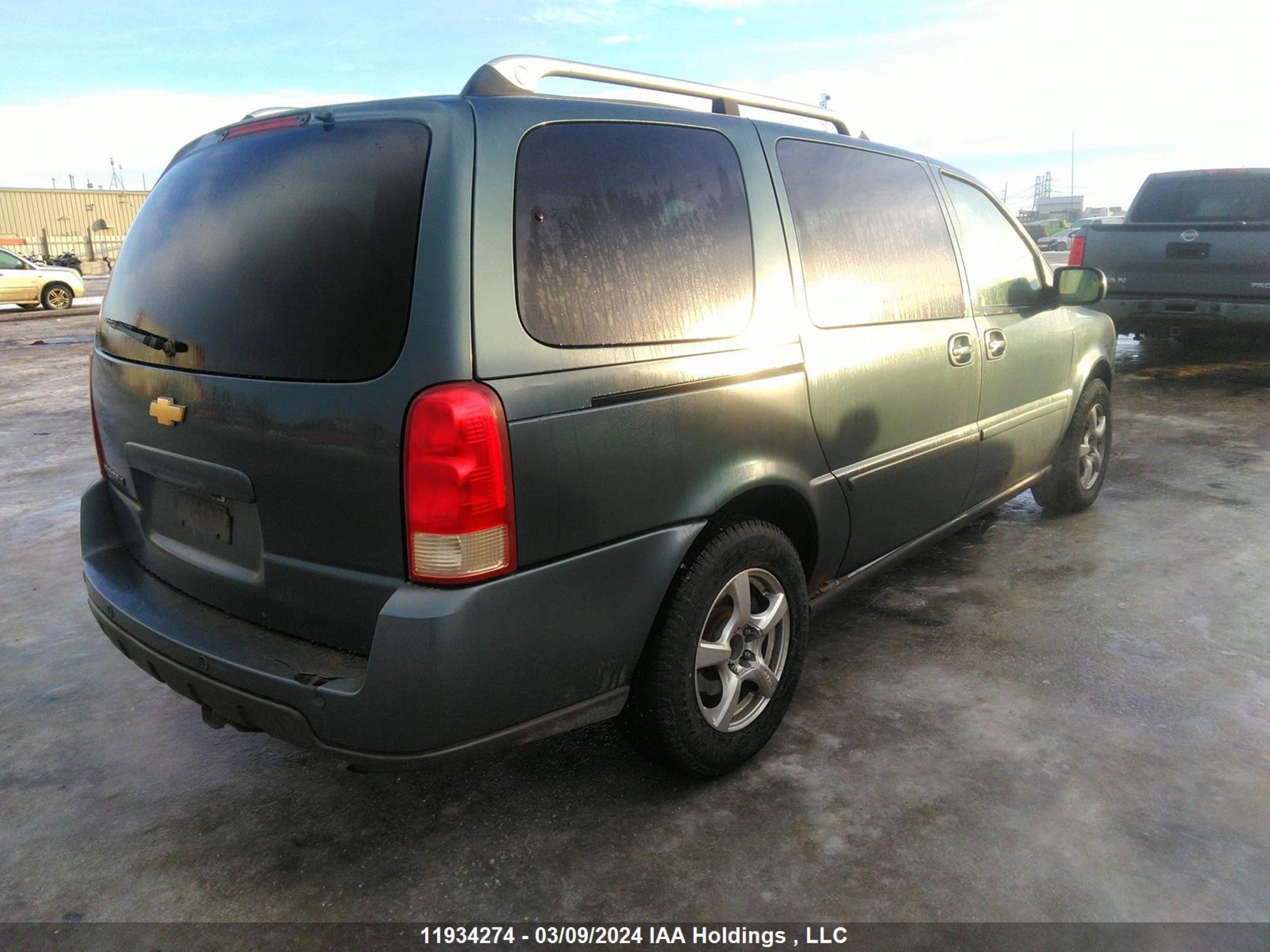 Photo 3 VIN: 1GNDV33LX5D186289 - CHEVROLET UPLANDER 