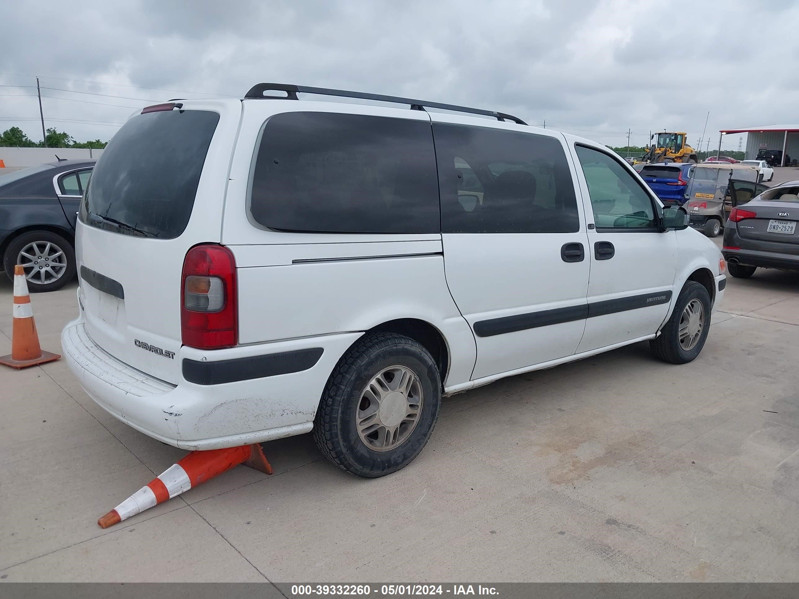 Photo 3 VIN: 1GNDX03E14D177361 - CHEVROLET VENTURE 