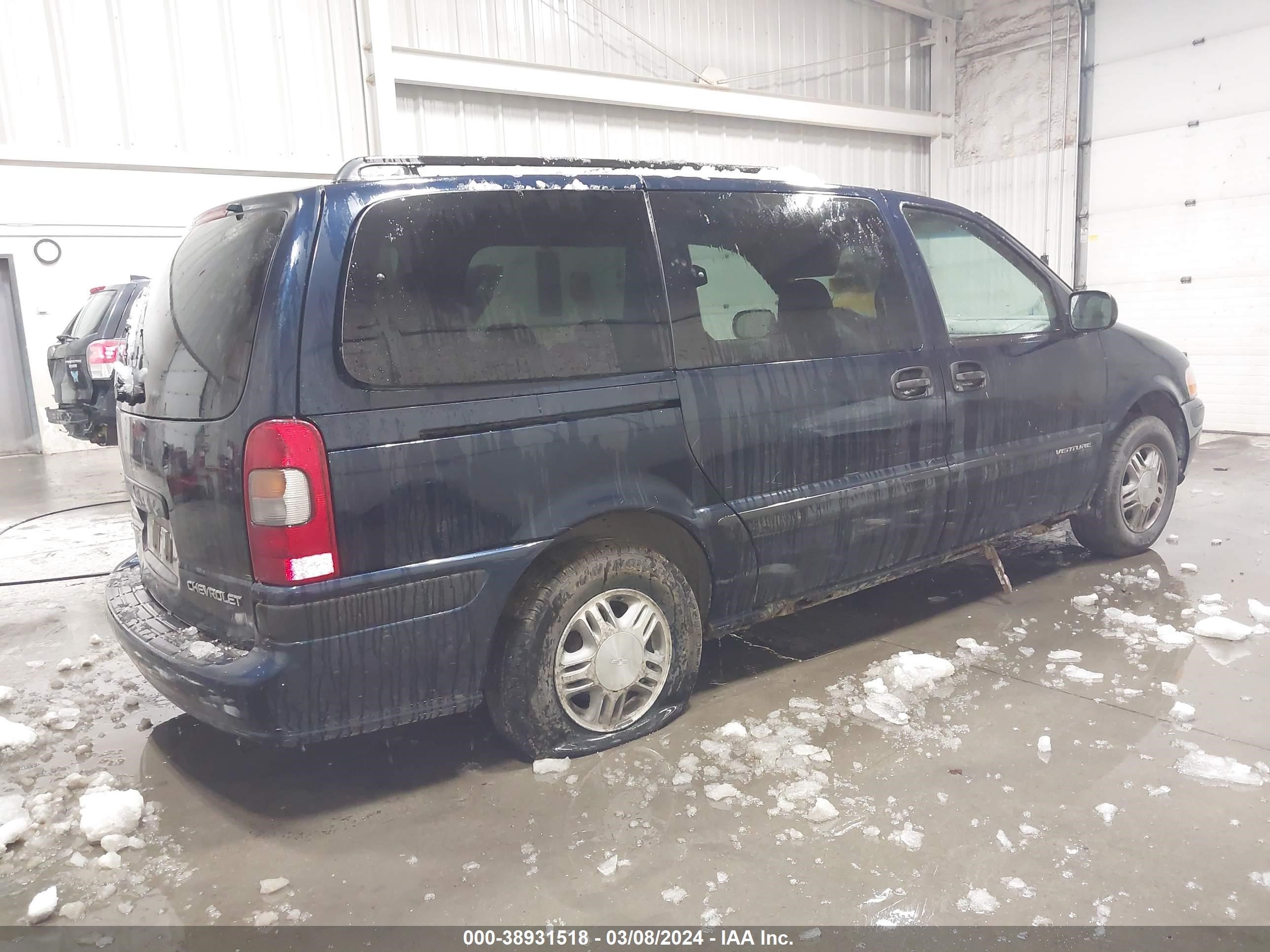 Photo 3 VIN: 1GNDX03E6WD244717 - CHEVROLET VENTURE 