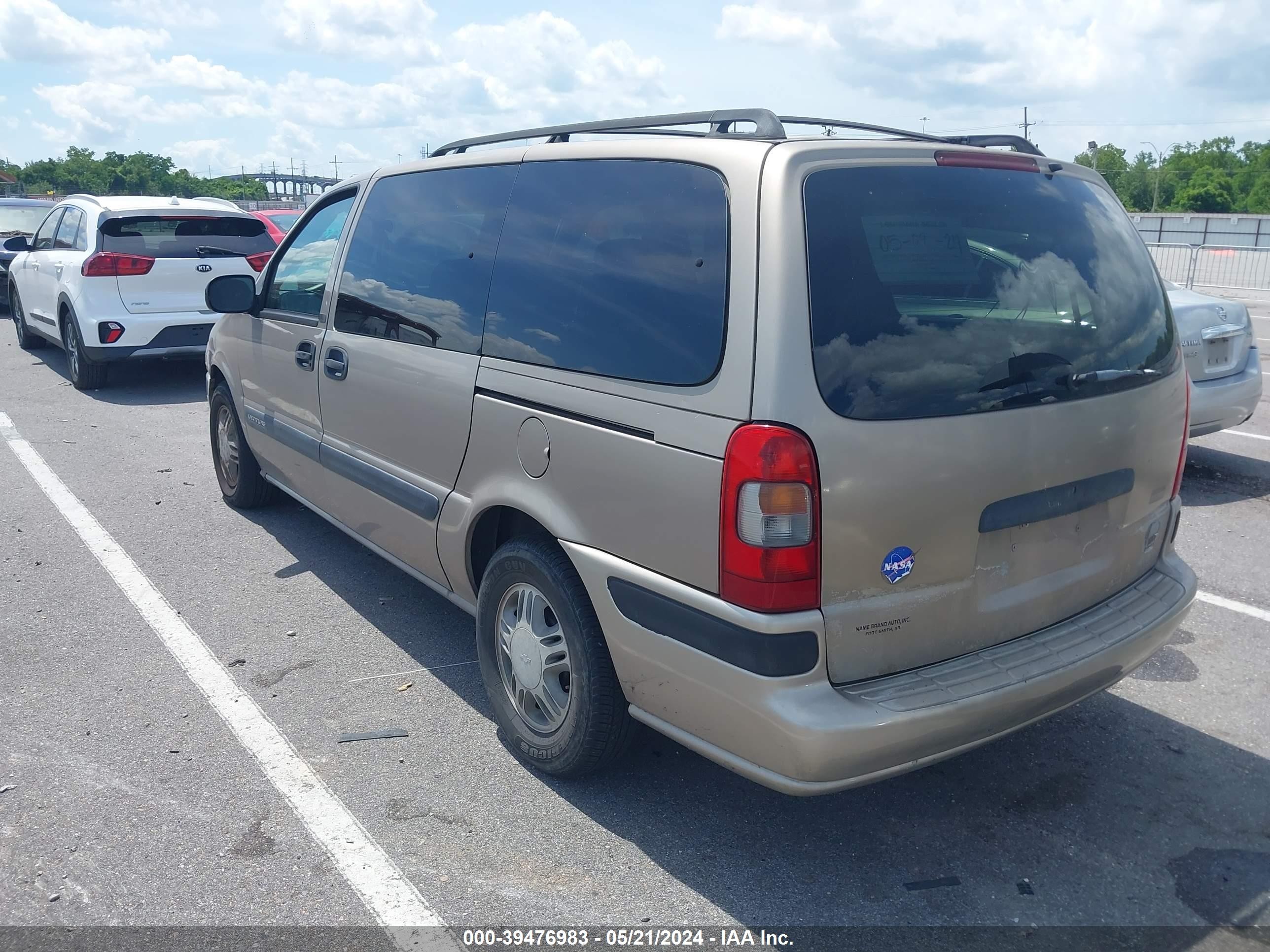 Photo 2 VIN: 1GNDX03E93D147491 - CHEVROLET VENTURE 