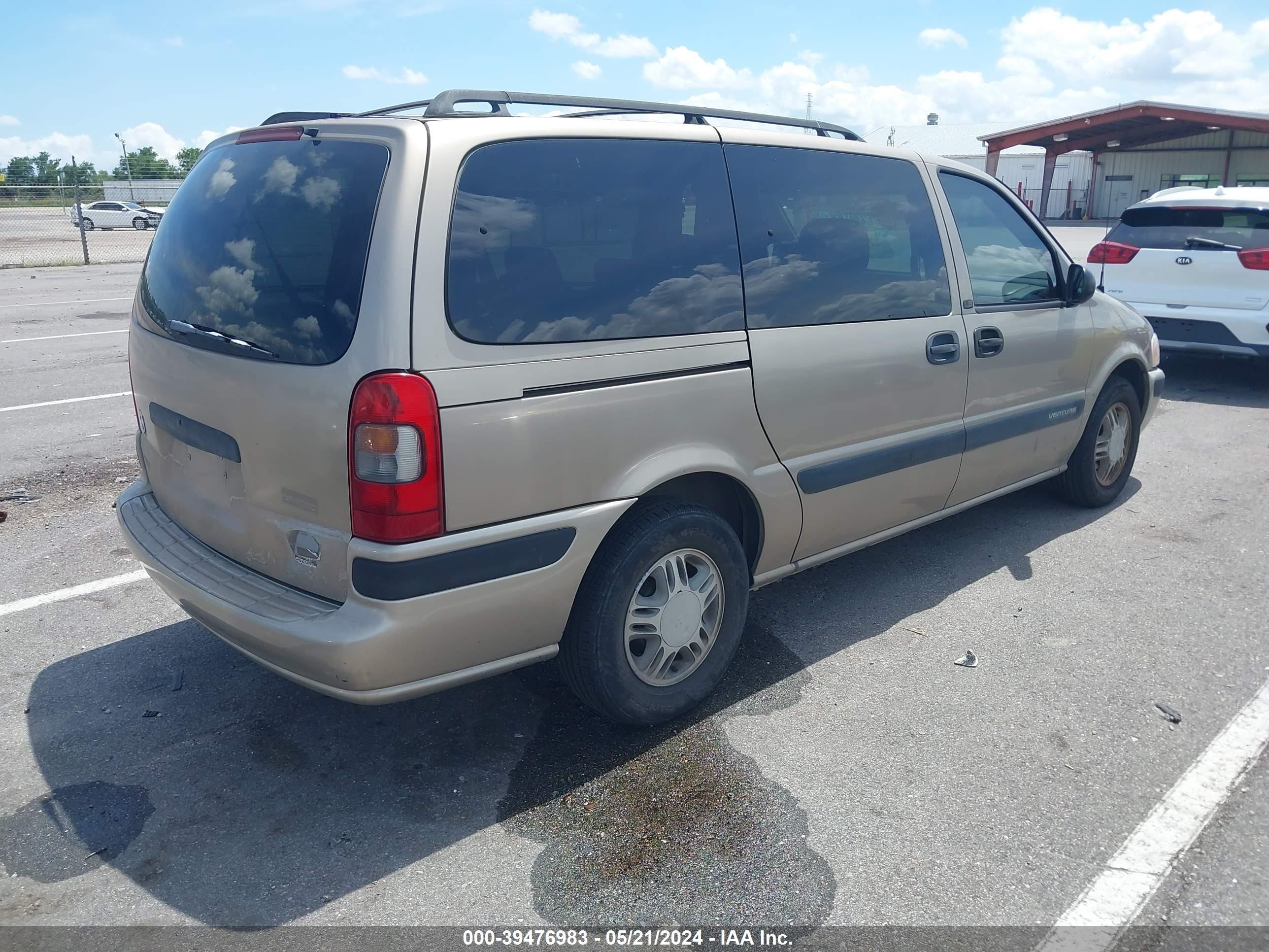 Photo 3 VIN: 1GNDX03E93D147491 - CHEVROLET VENTURE 