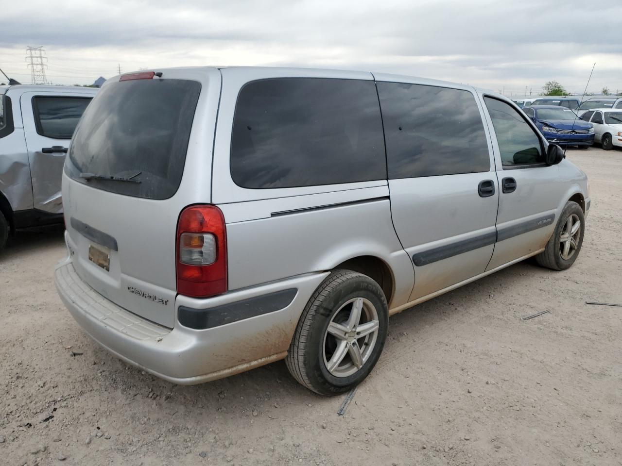 Photo 2 VIN: 1GNDX03E93D289114 - CHEVROLET VENTURE 