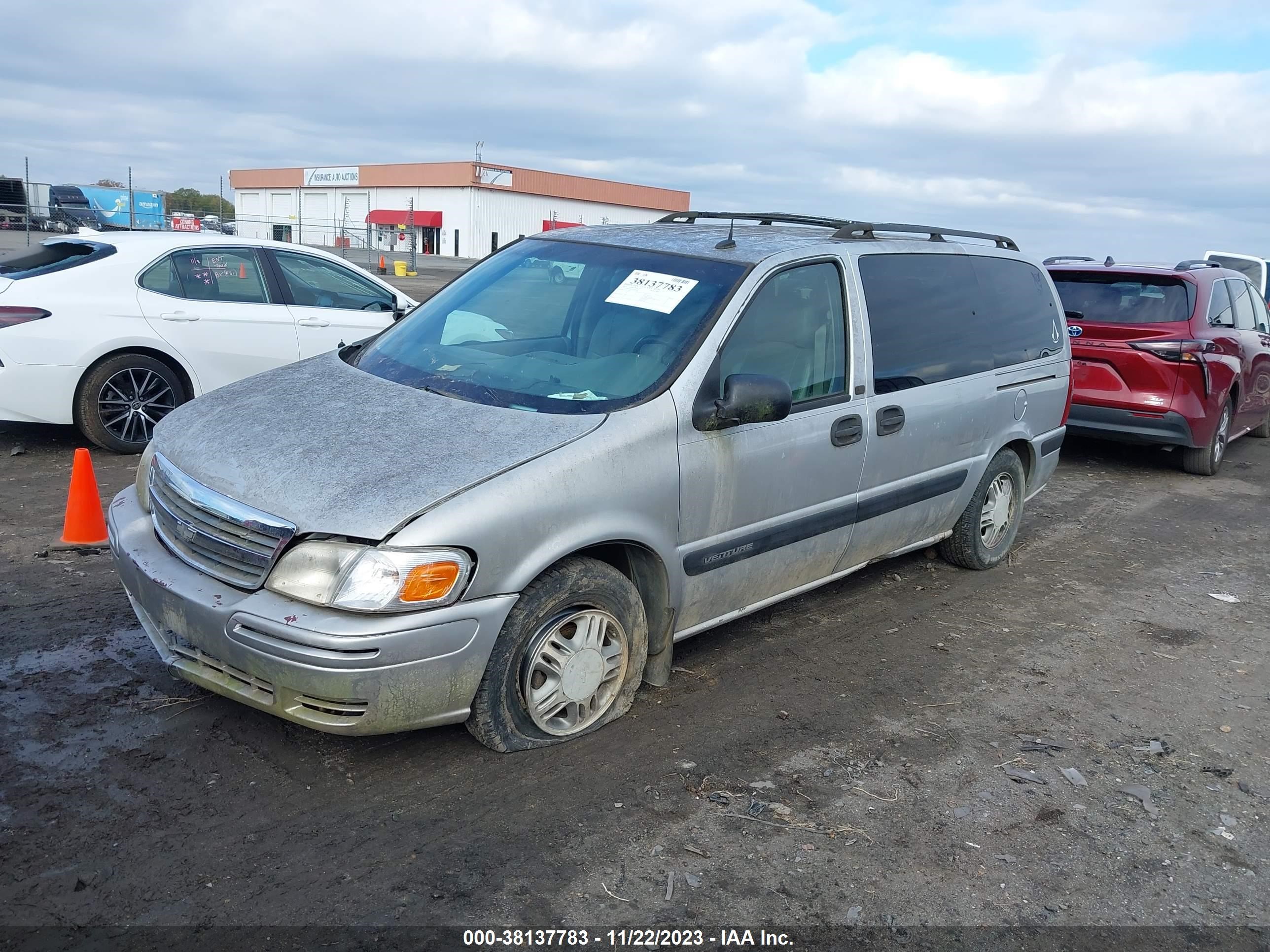 Photo 1 VIN: 1GNDX13E23D281586 - CHEVROLET VENTURE 