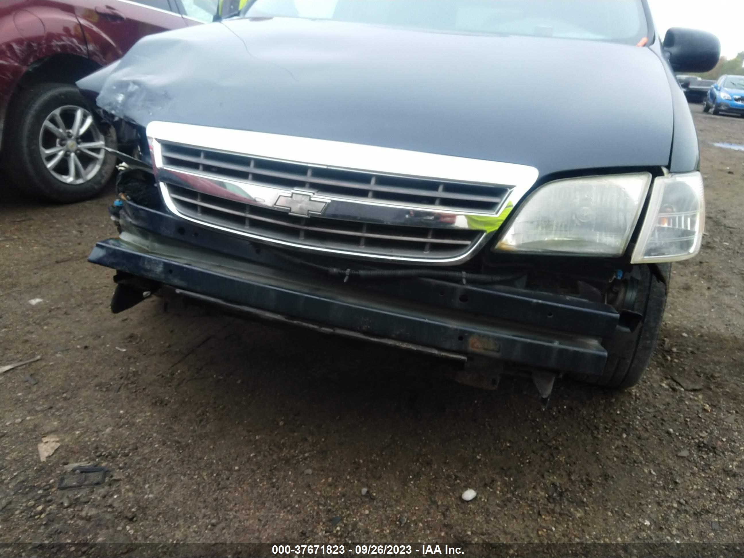 Photo 5 VIN: 1GNDX13E34D147171 - CHEVROLET VENTURE 