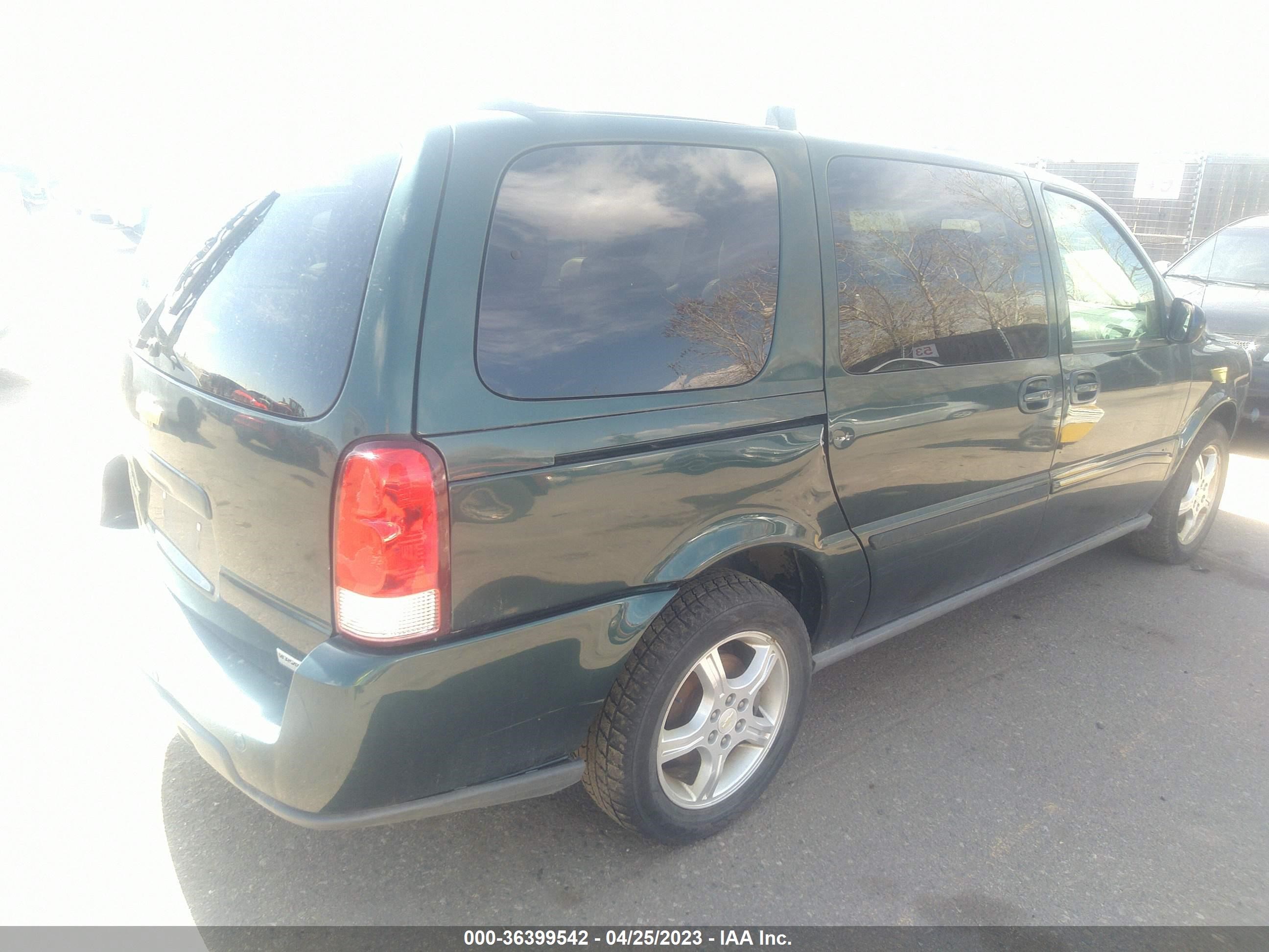 Photo 3 VIN: 1GNDX33L16D214427 - CHEVROLET UPLANDER 