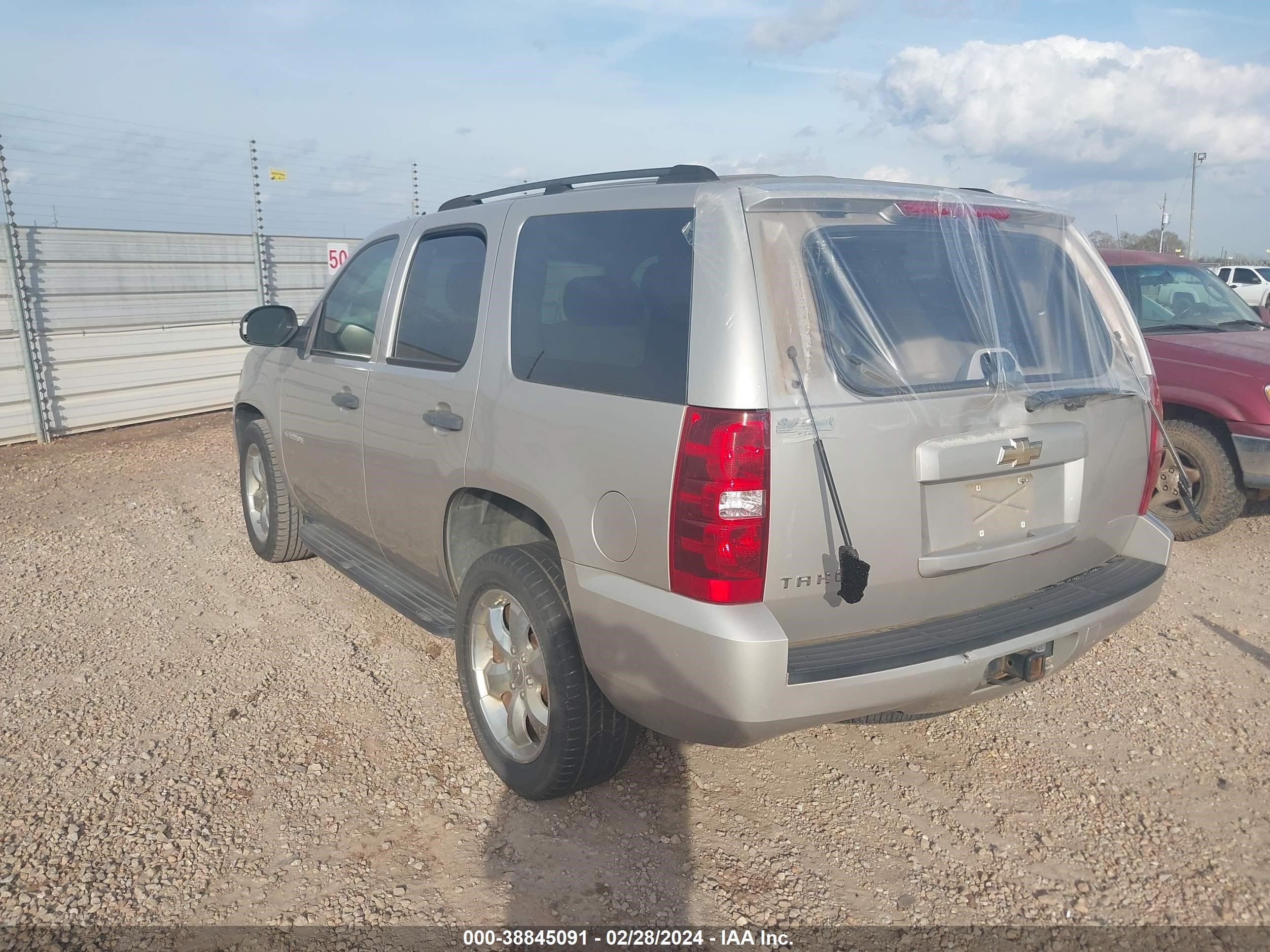 Photo 2 VIN: 1GNEC13J87R103106 - CHEVROLET TAHOE 