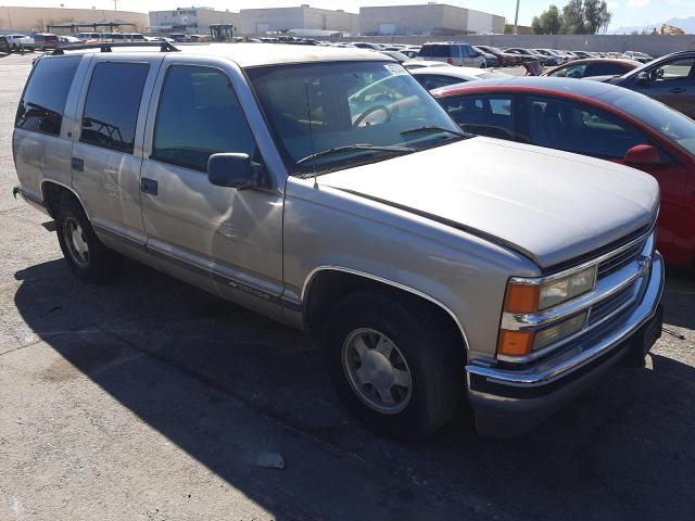 Photo 3 VIN: 1GNEC13R4XJ393963 - CHEVROLET TAHOE 