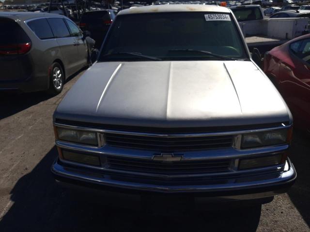 Photo 4 VIN: 1GNEC13R4XJ393963 - CHEVROLET TAHOE 