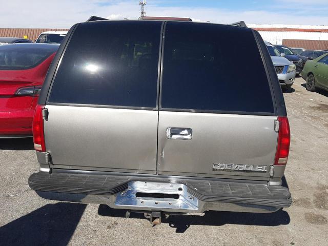 Photo 5 VIN: 1GNEC13R4XJ393963 - CHEVROLET TAHOE 