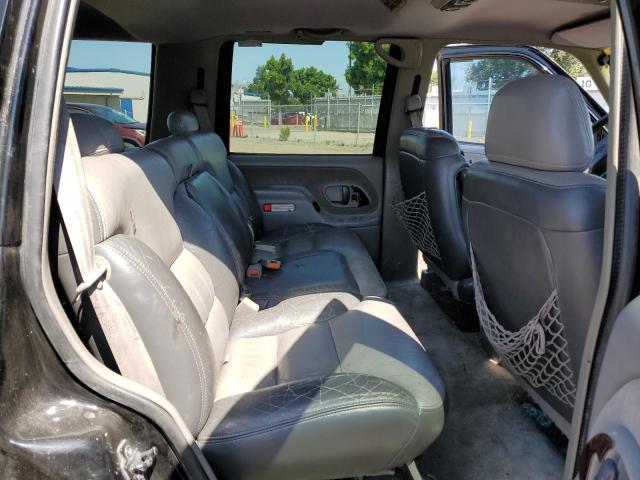 Photo 10 VIN: 1GNEC13R8YR157965 - CHEVROLET TAHOE 