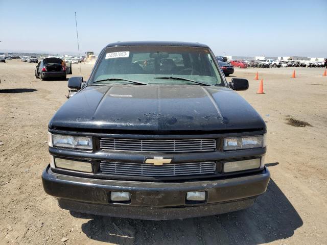 Photo 4 VIN: 1GNEC13R8YR157965 - CHEVROLET TAHOE 