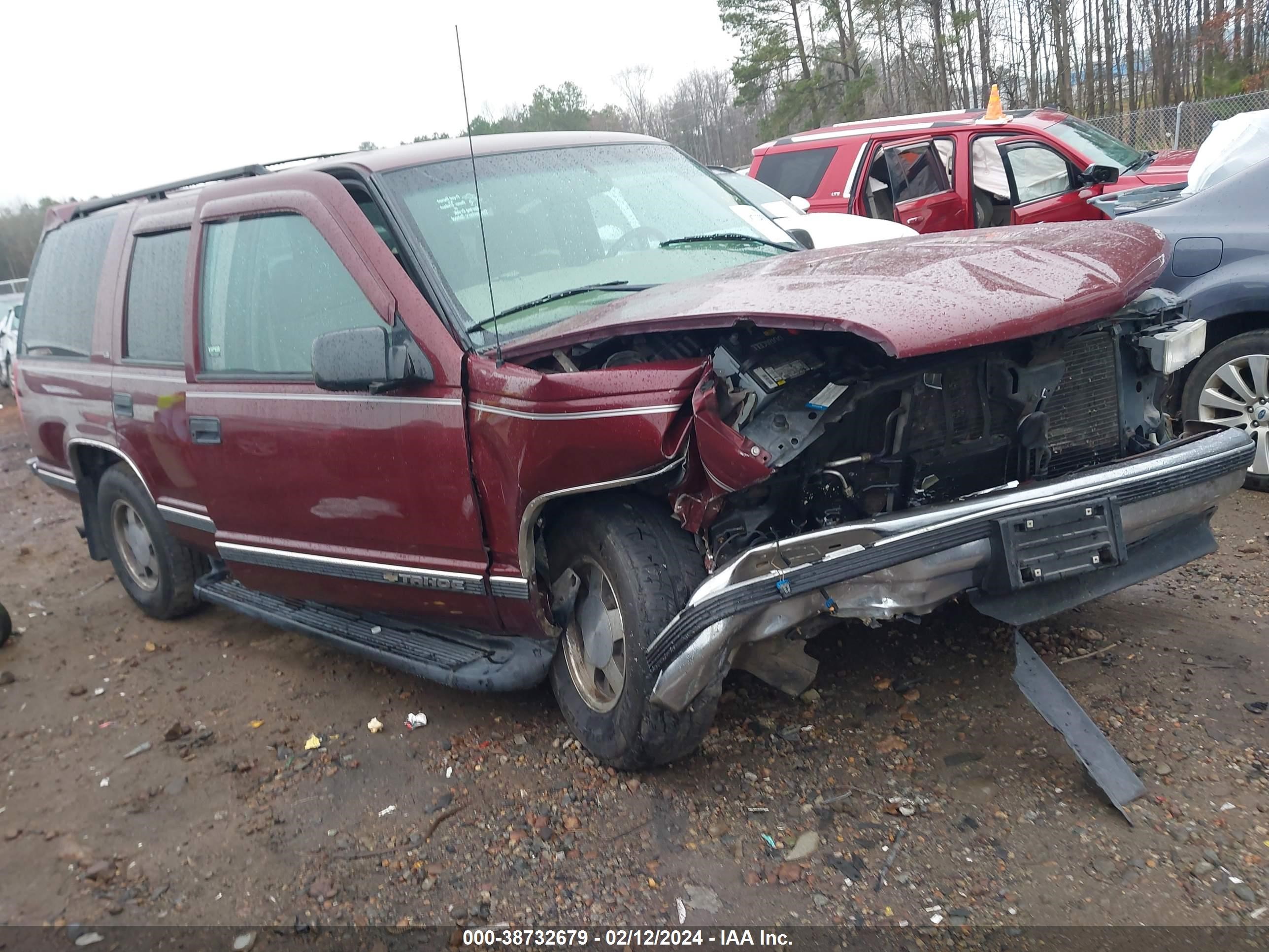 Photo 0 VIN: 1GNEC13RXXJ476748 - CHEVROLET TAHOE 