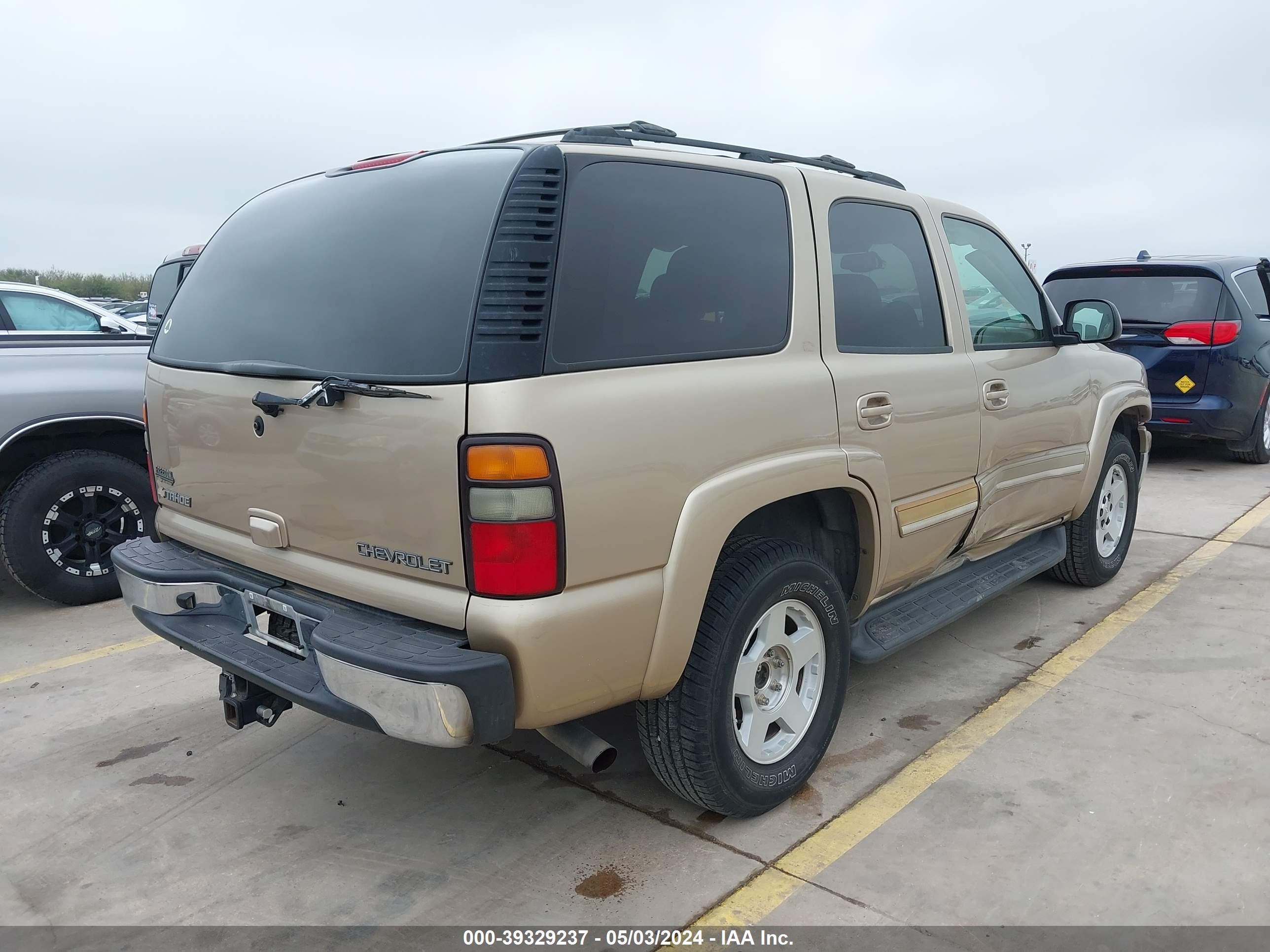 Photo 3 VIN: 1GNEC13T15R203496 - CHEVROLET TAHOE 