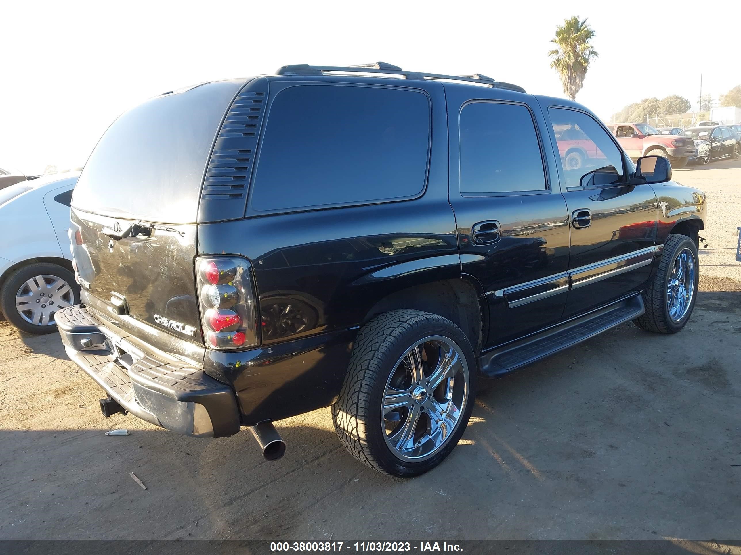 Photo 3 VIN: 1GNEC13T25R198762 - CHEVROLET TAHOE 