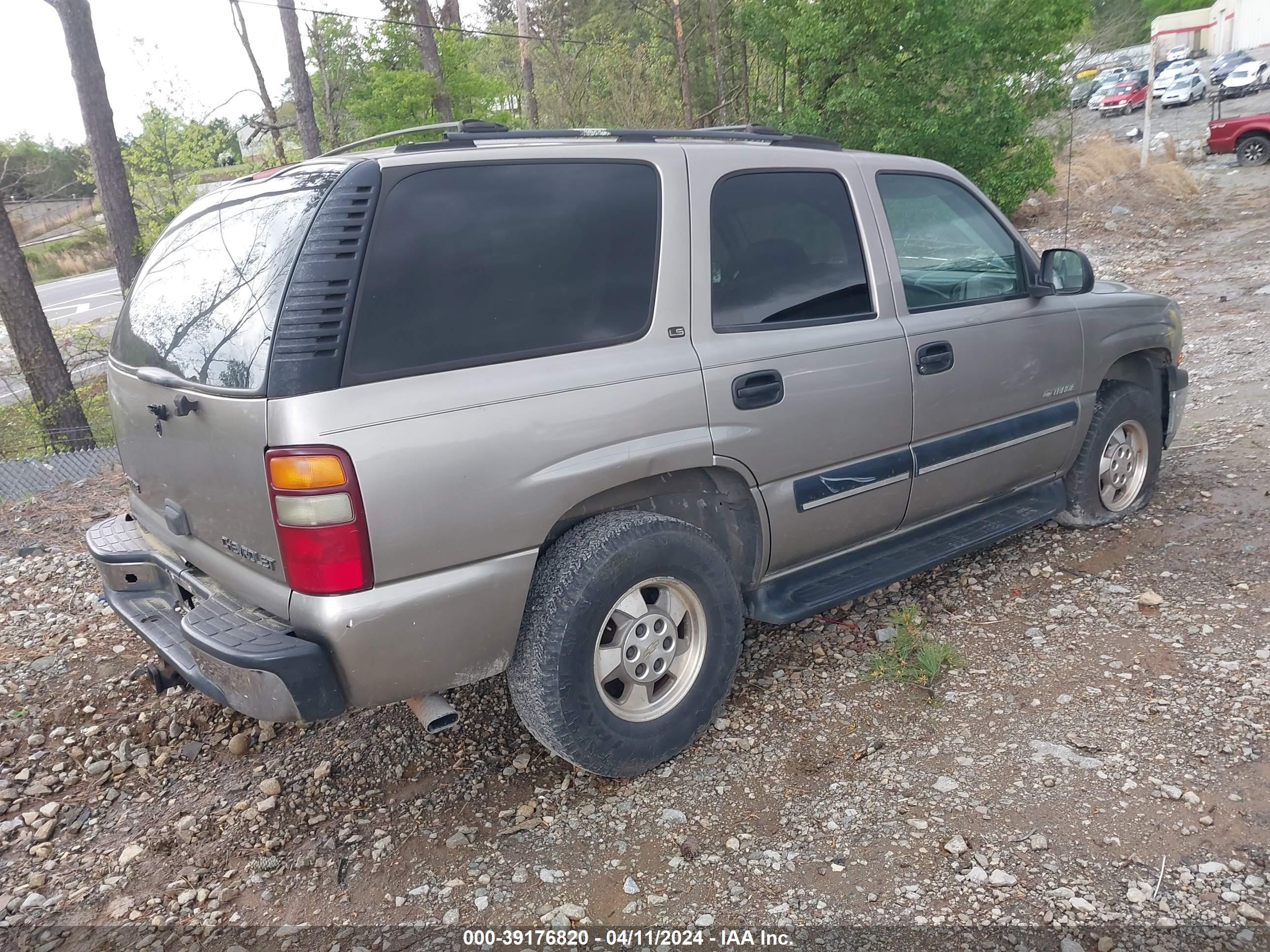 Photo 3 VIN: 1GNEC13T31R163271 - CHEVROLET TAHOE 